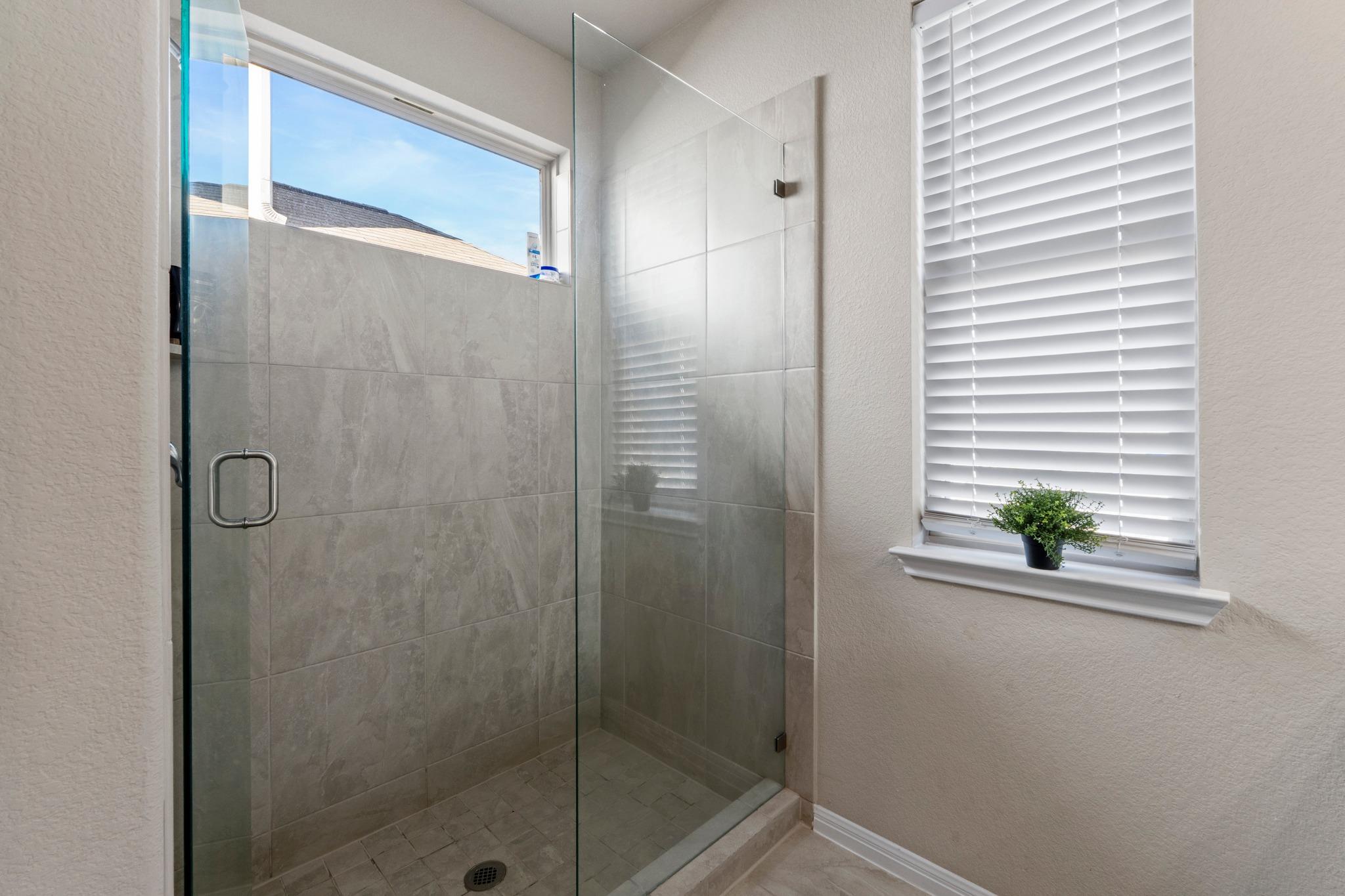 159 Macarthur Dr, Leander, TX 78641