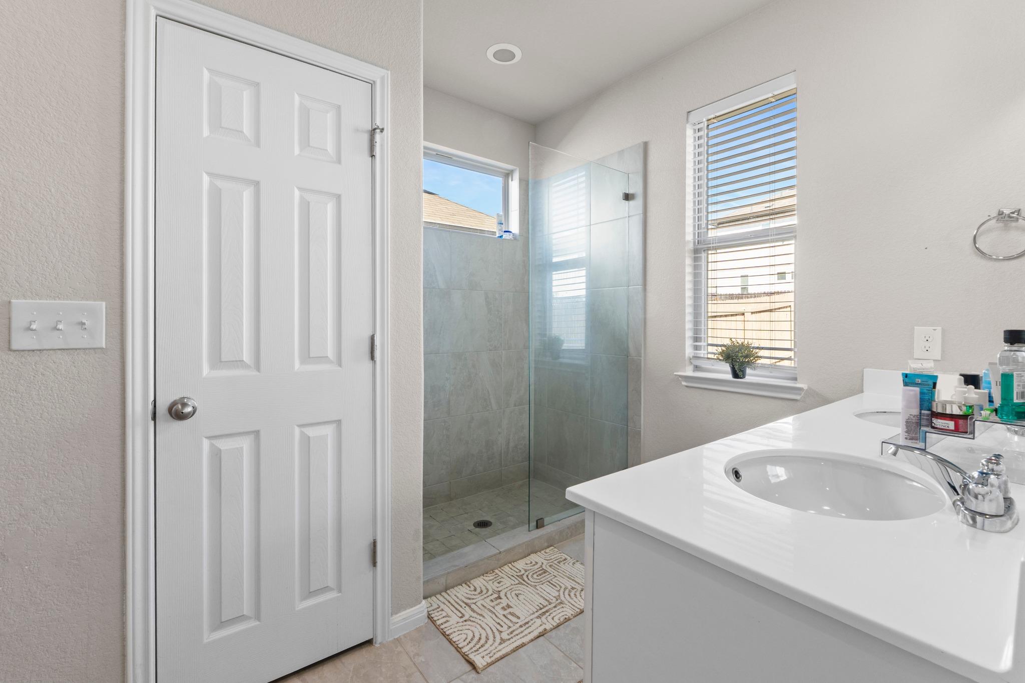 159 Macarthur Dr, Leander, TX 78641