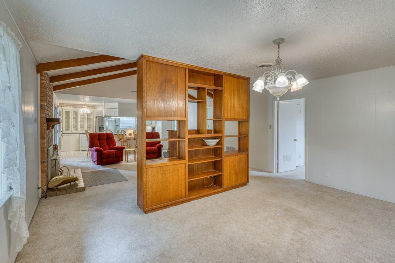 4317 River Oaks Dr, Kingsland, TX 78639