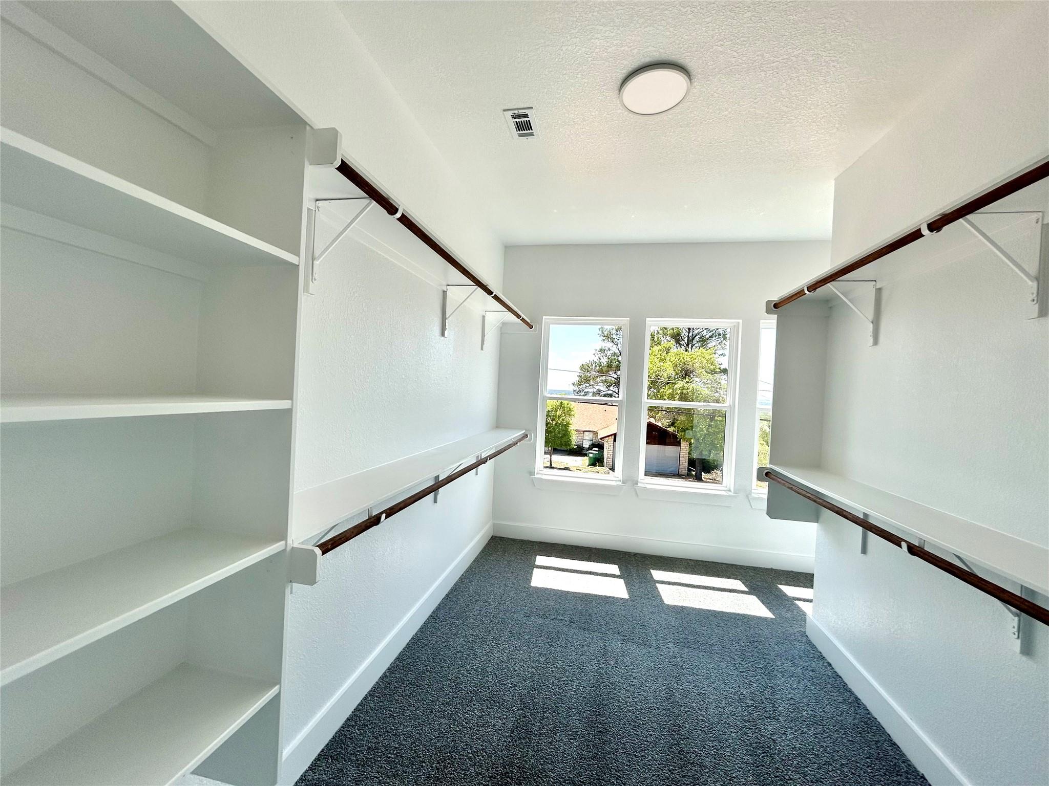 120 Kaelepulu Dr, Bastrop, TX 78602