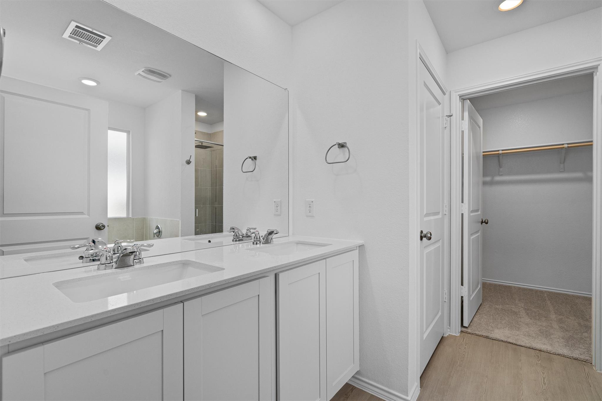 3305 Everett St, Kyle, TX 78640