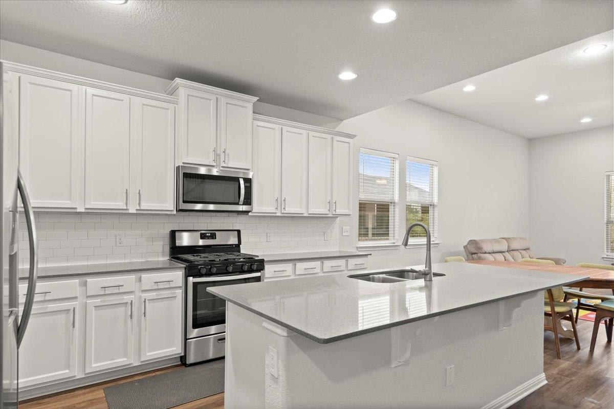 213 Munk Ln, Leander, TX 78641