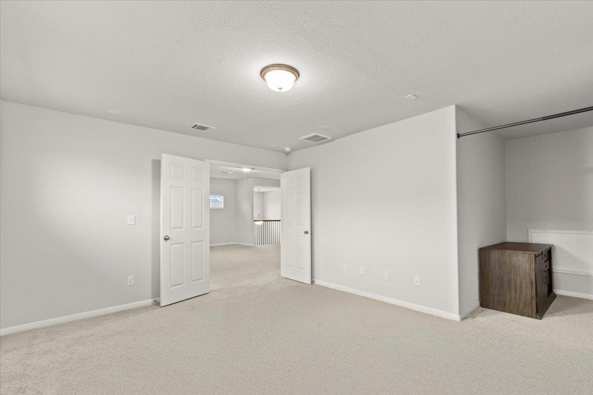 213 Munk Ln, Leander, TX 78641