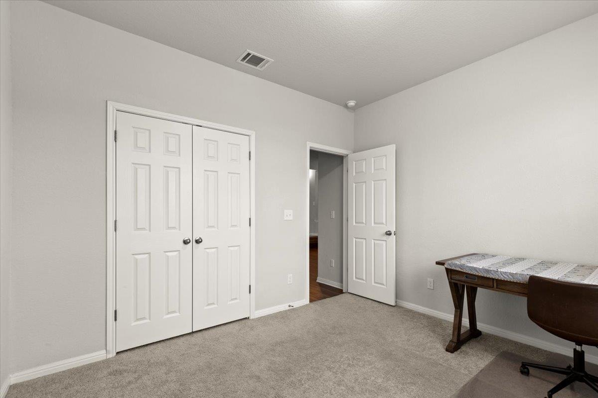 213 Munk Ln, Leander, TX 78641