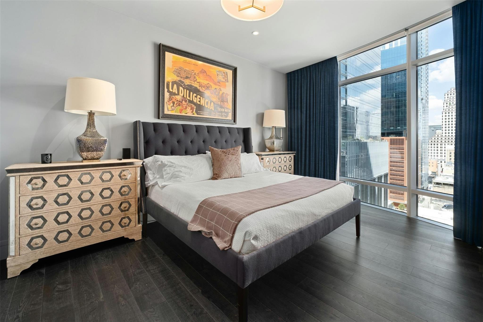 200 Congress Ave # 15D, Austin, TX 78701