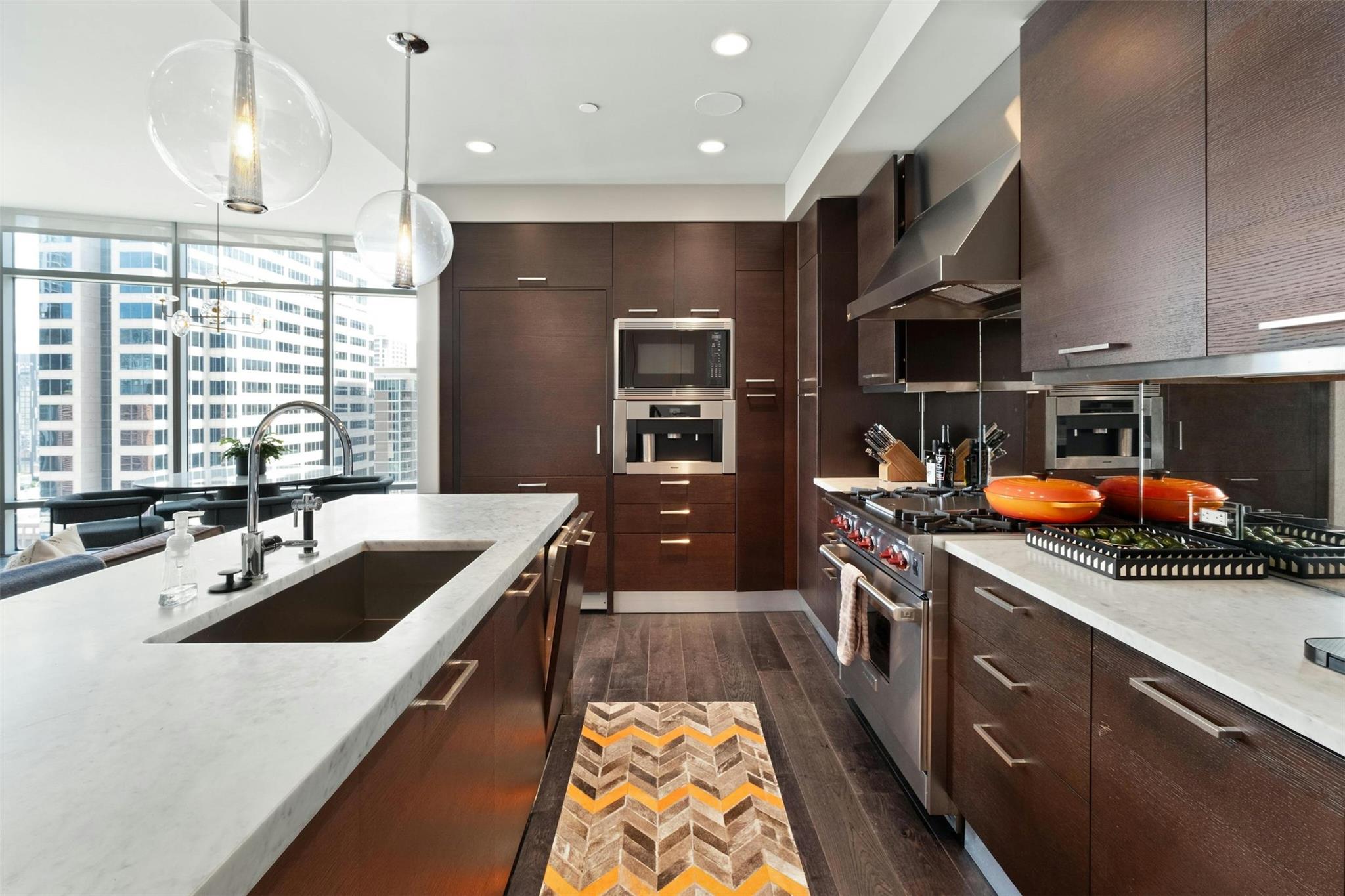 200 Congress Ave # 15D, Austin, TX 78701