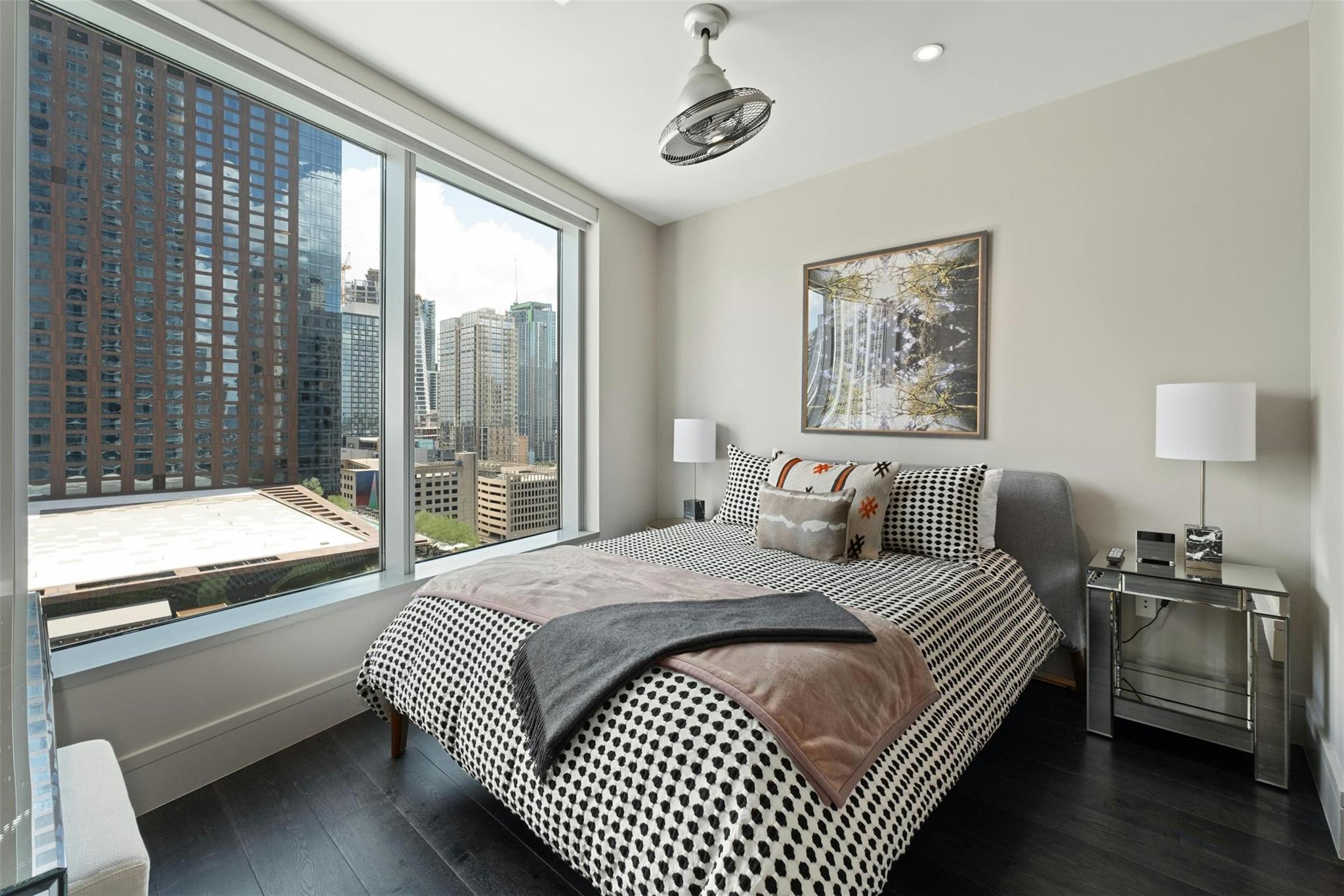 200 Congress Ave # 15D, Austin, TX 78701