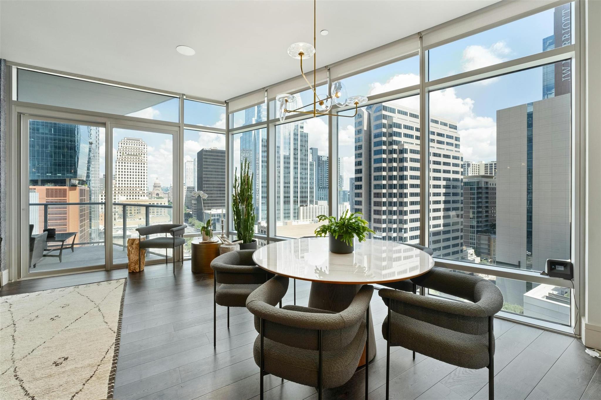 200 Congress Ave # 15D, Austin, TX 78701