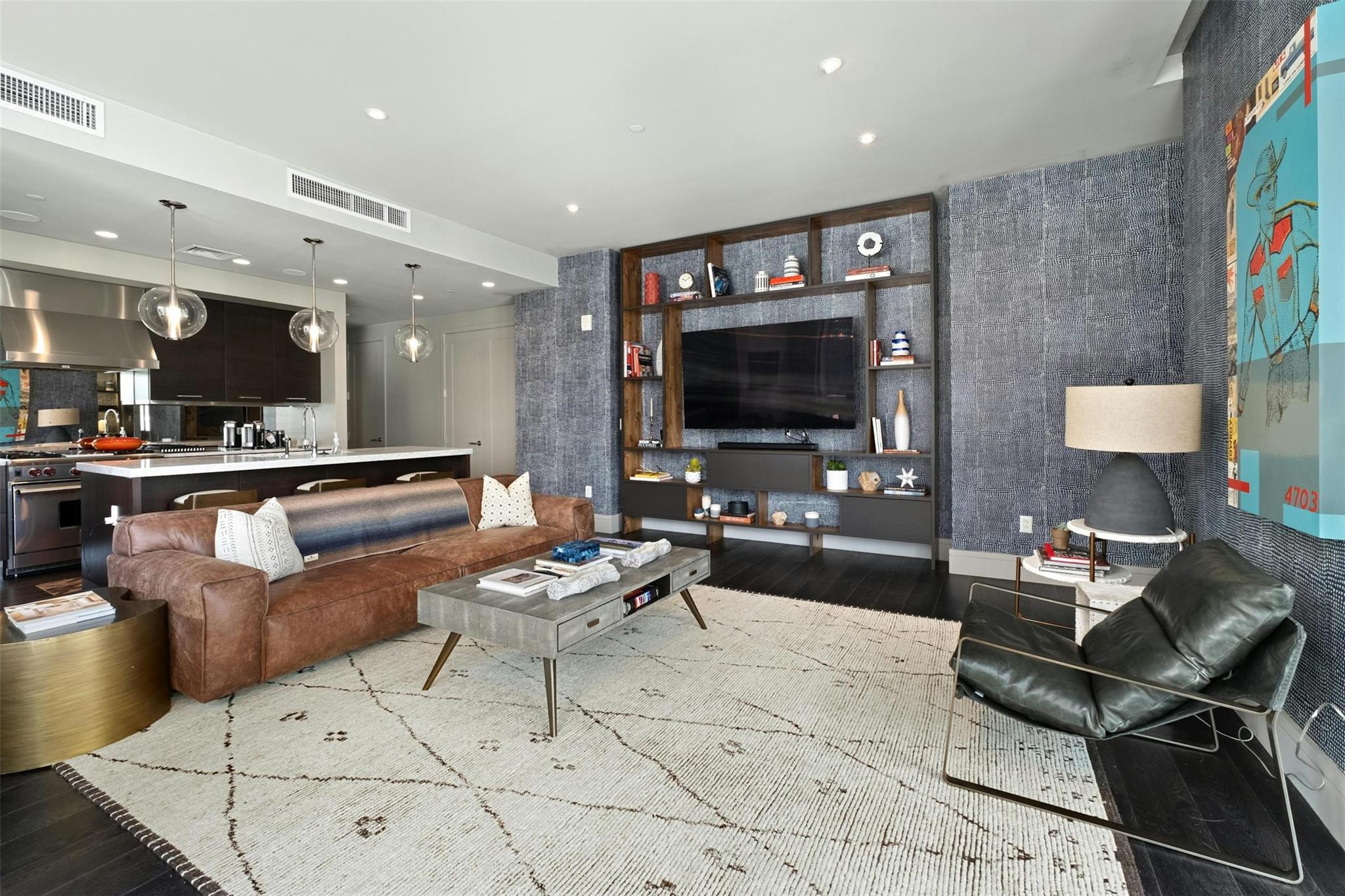 200 Congress Ave # 15D, Austin, TX 78701