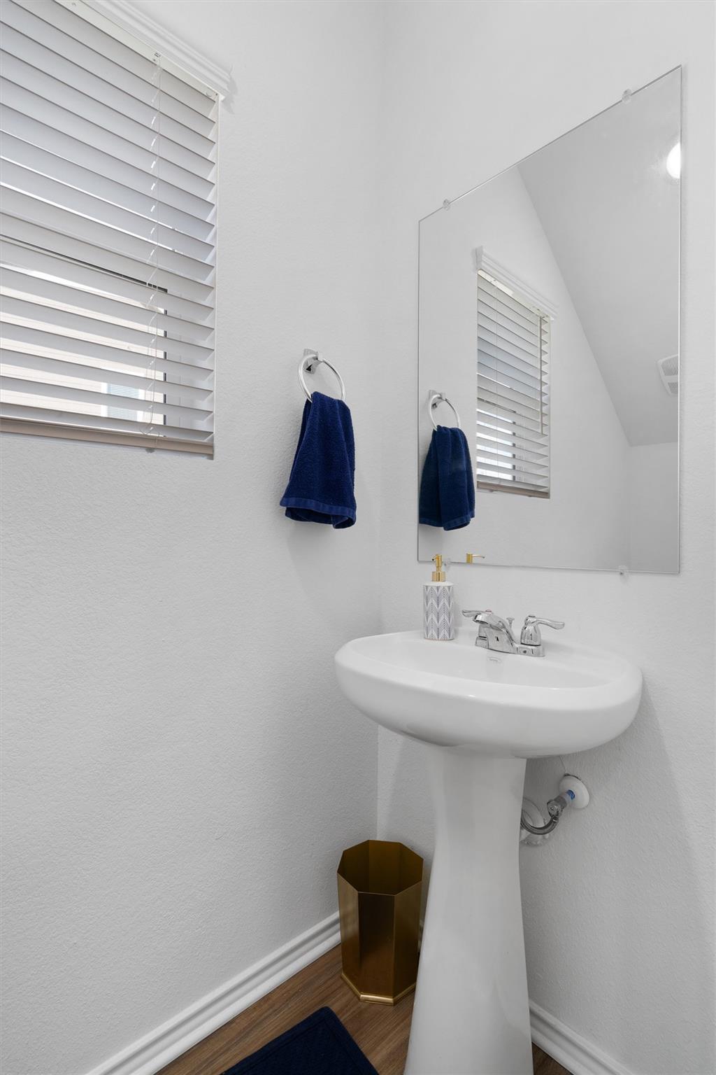 1520 Linwood St, Leander, TX 78641