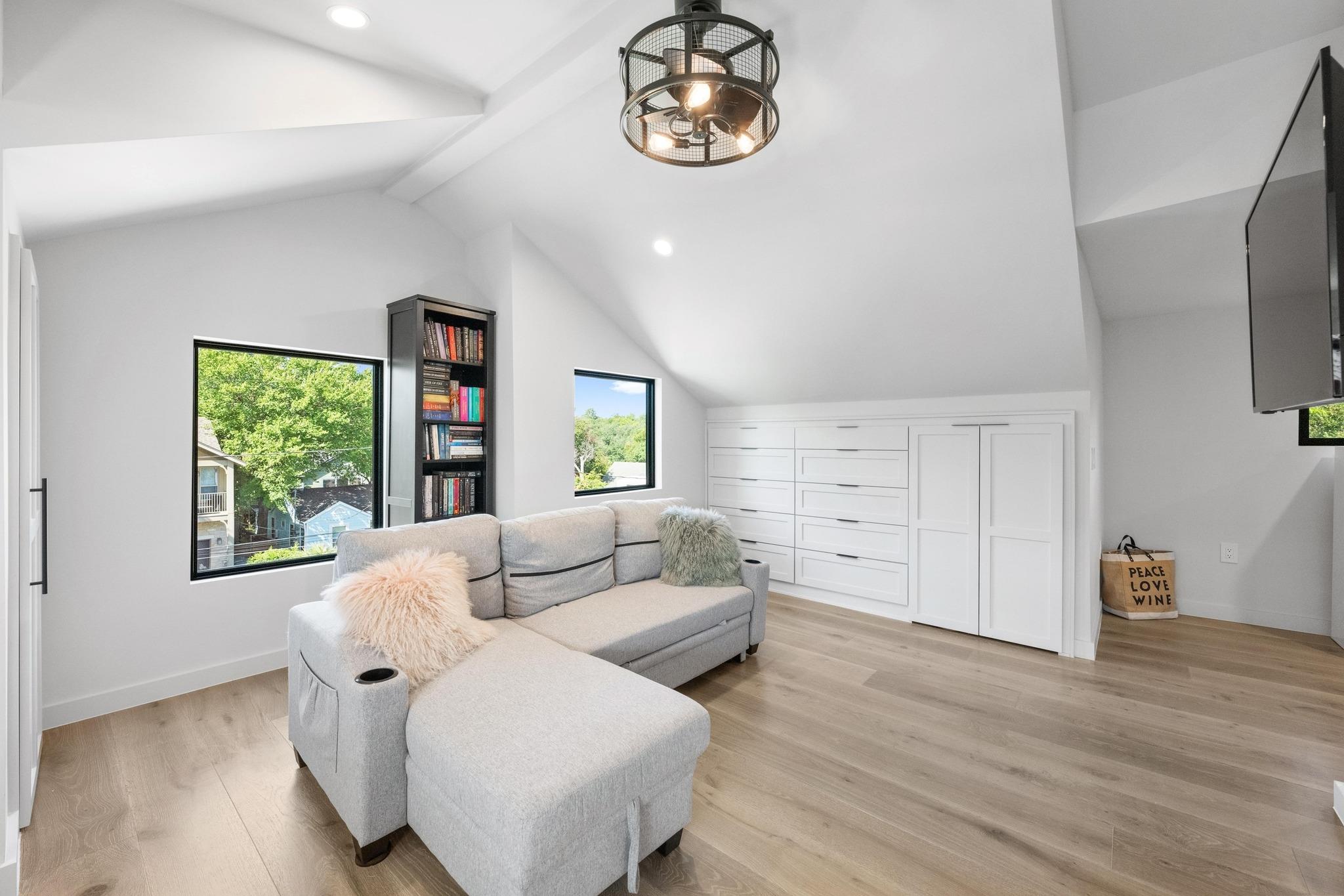 1502 Juliet St, Austin, TX 78704