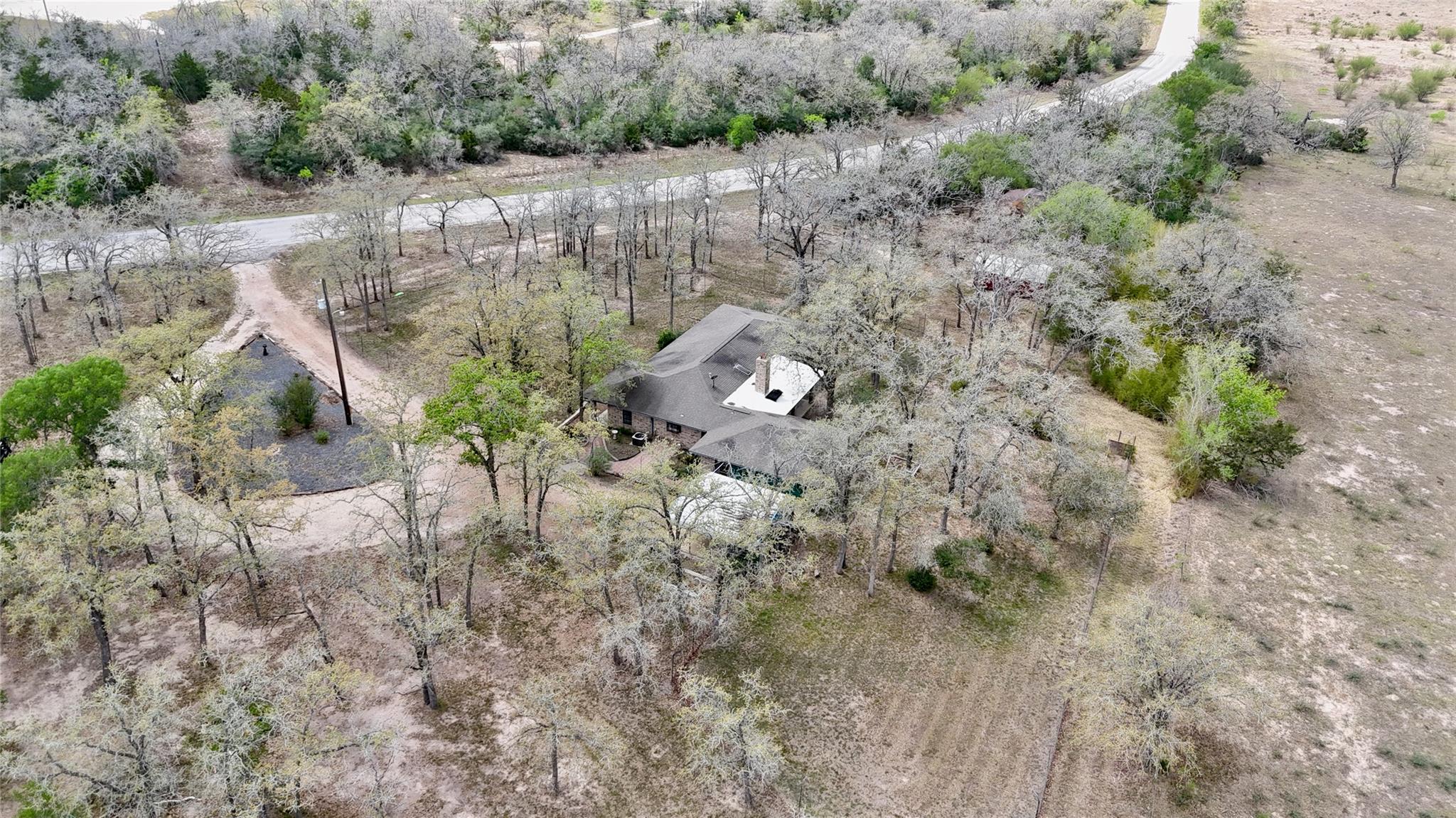 6911 Fm 532, Gonzales, TX 78629