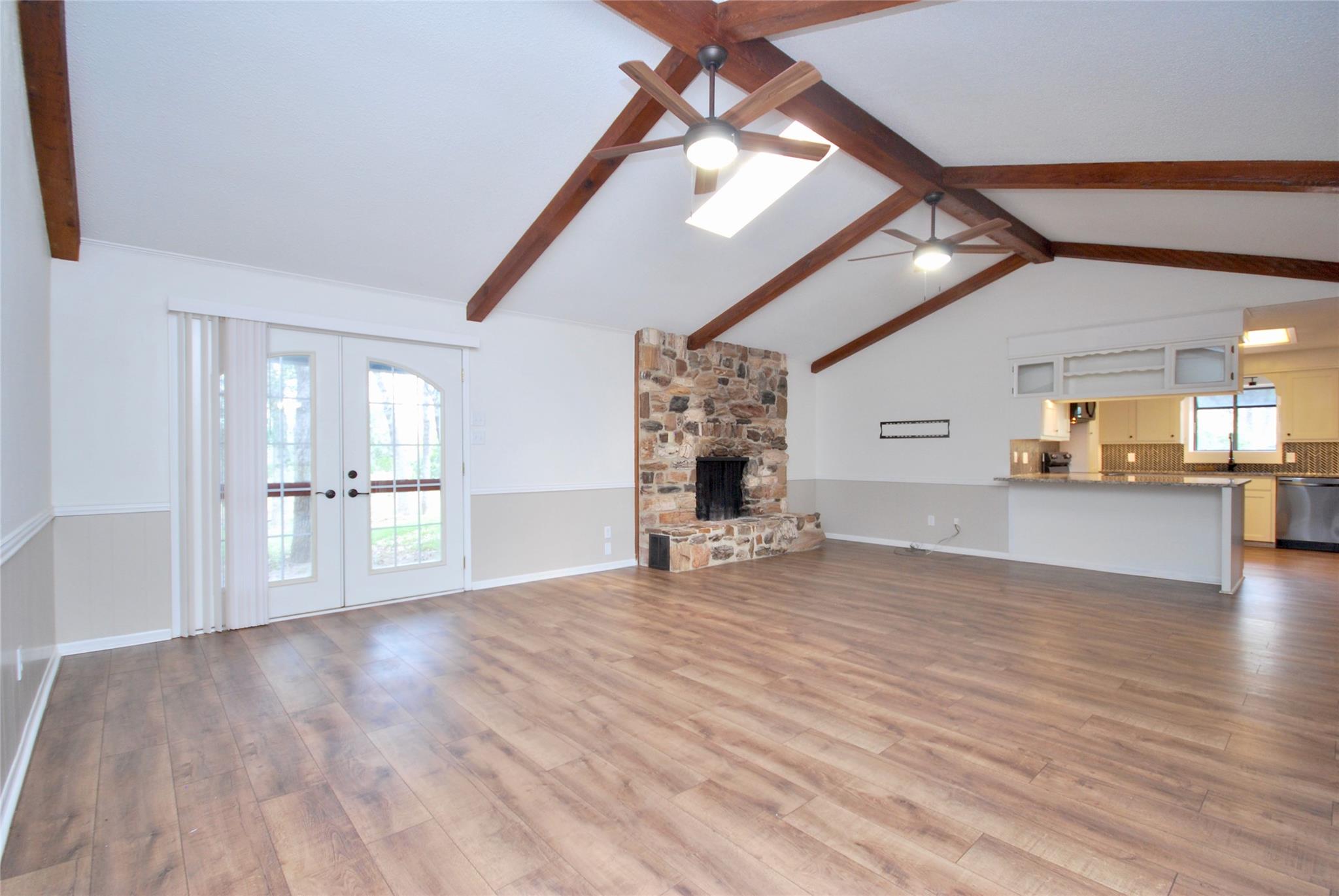 6911 Fm 532, Gonzales, TX 78629