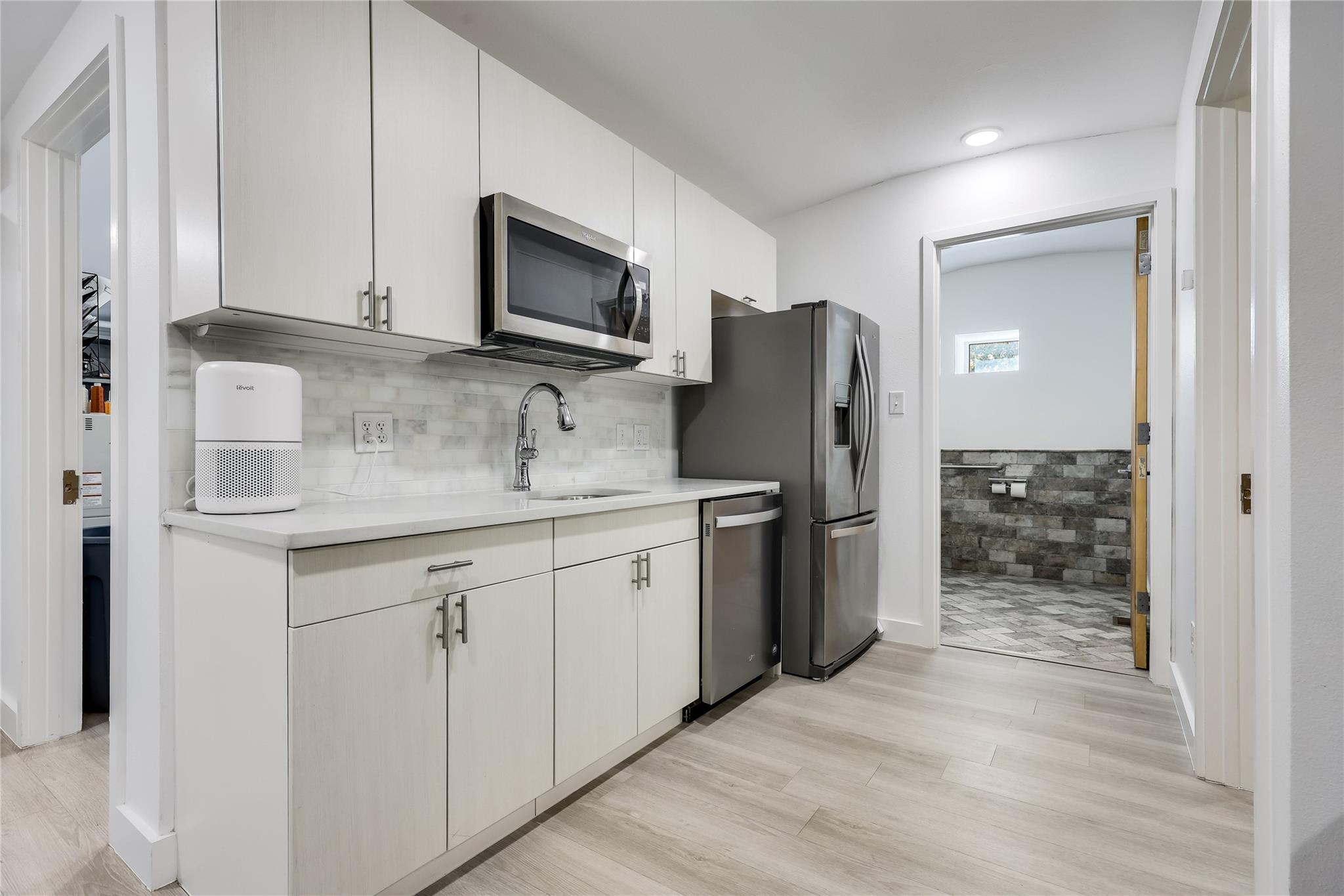 2000 Windy Ter # 21A, Cedar Park, TX 78613