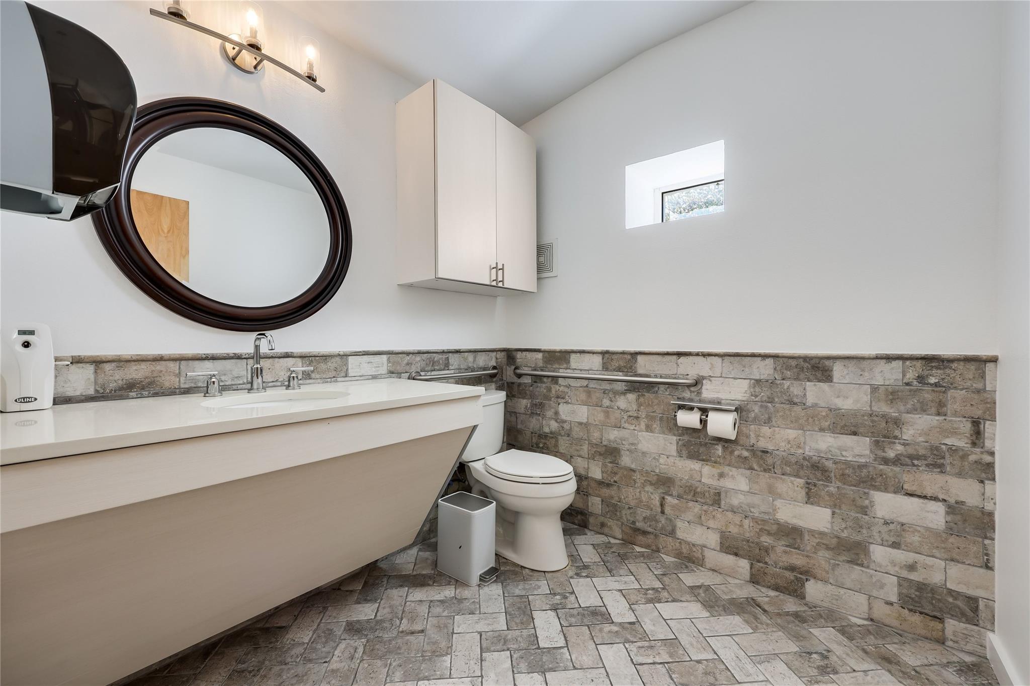 2000 Windy Ter # 21A, Cedar Park, TX 78613