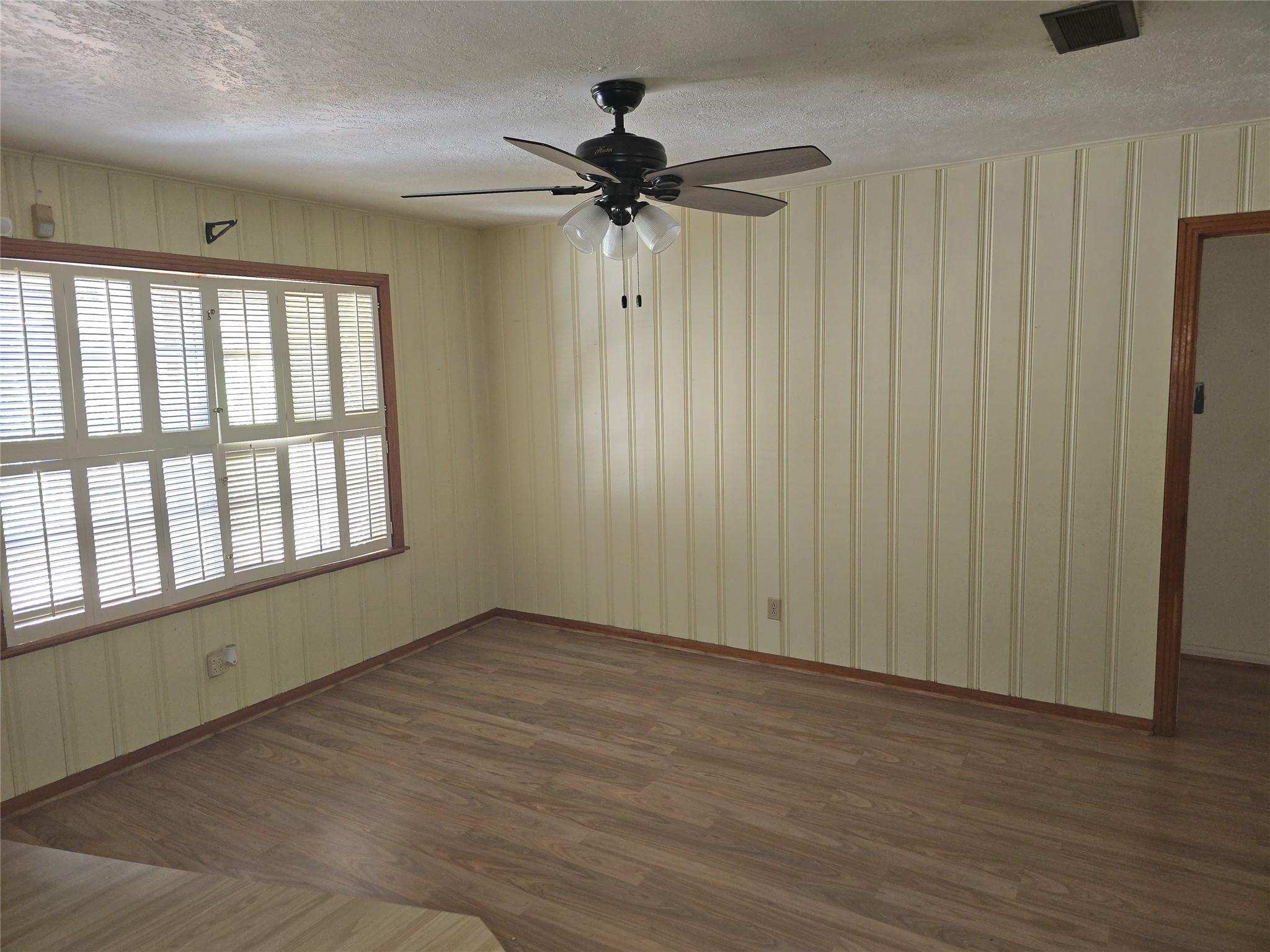 6009 Belfast Dr, Austin, TX 78723