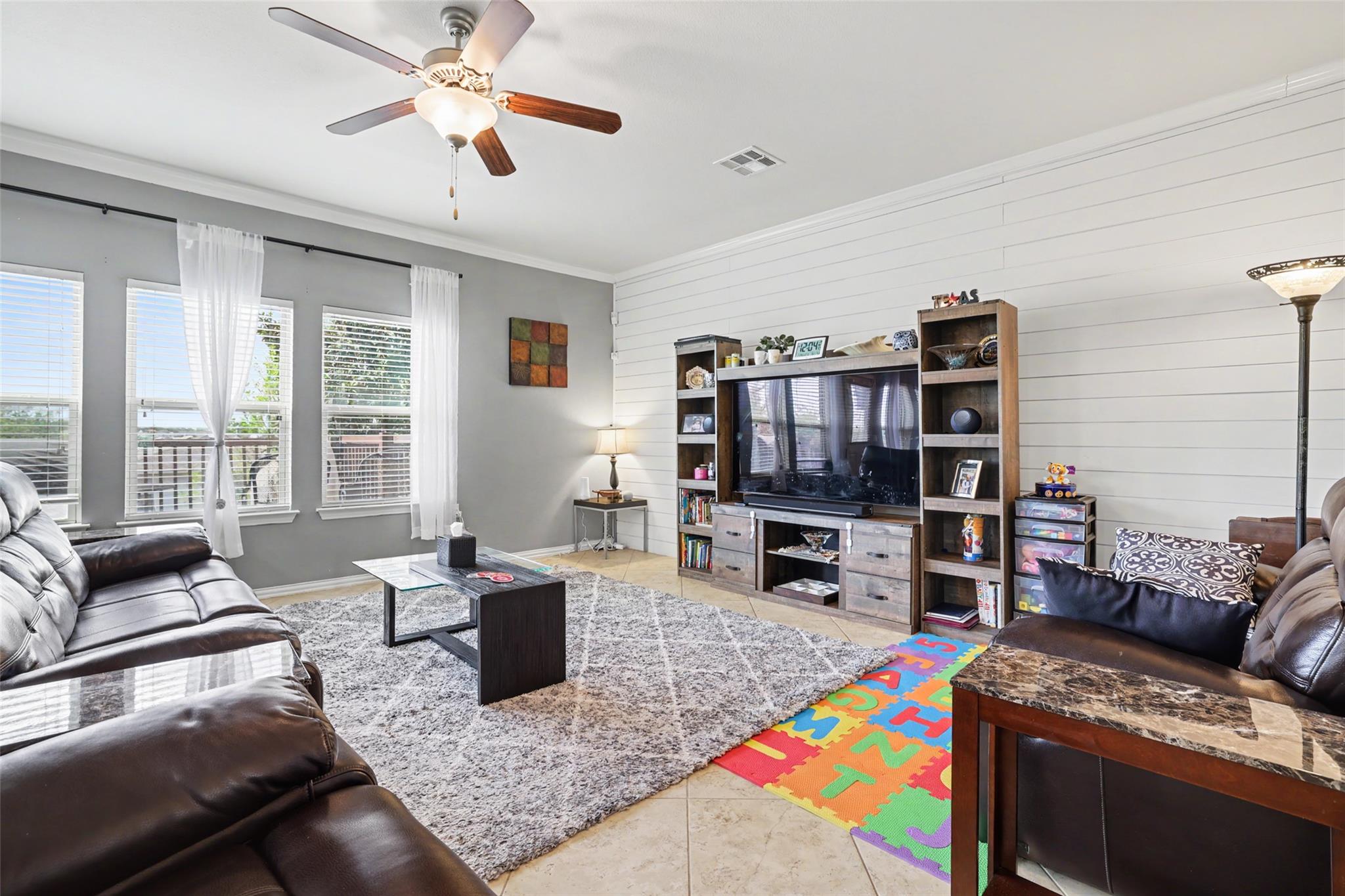 5845 Kleberg Trl, Austin, TX 78747