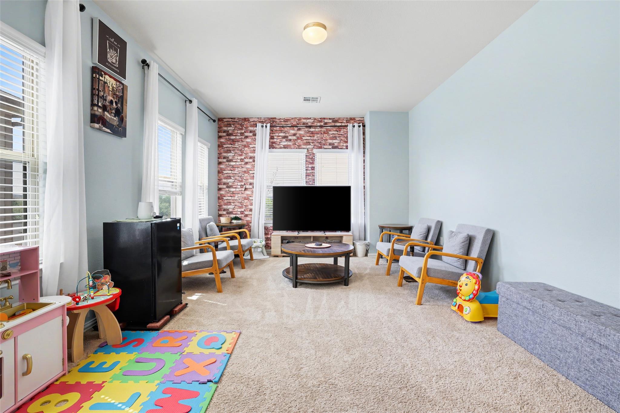 5845 Kleberg Trl, Austin, TX 78747