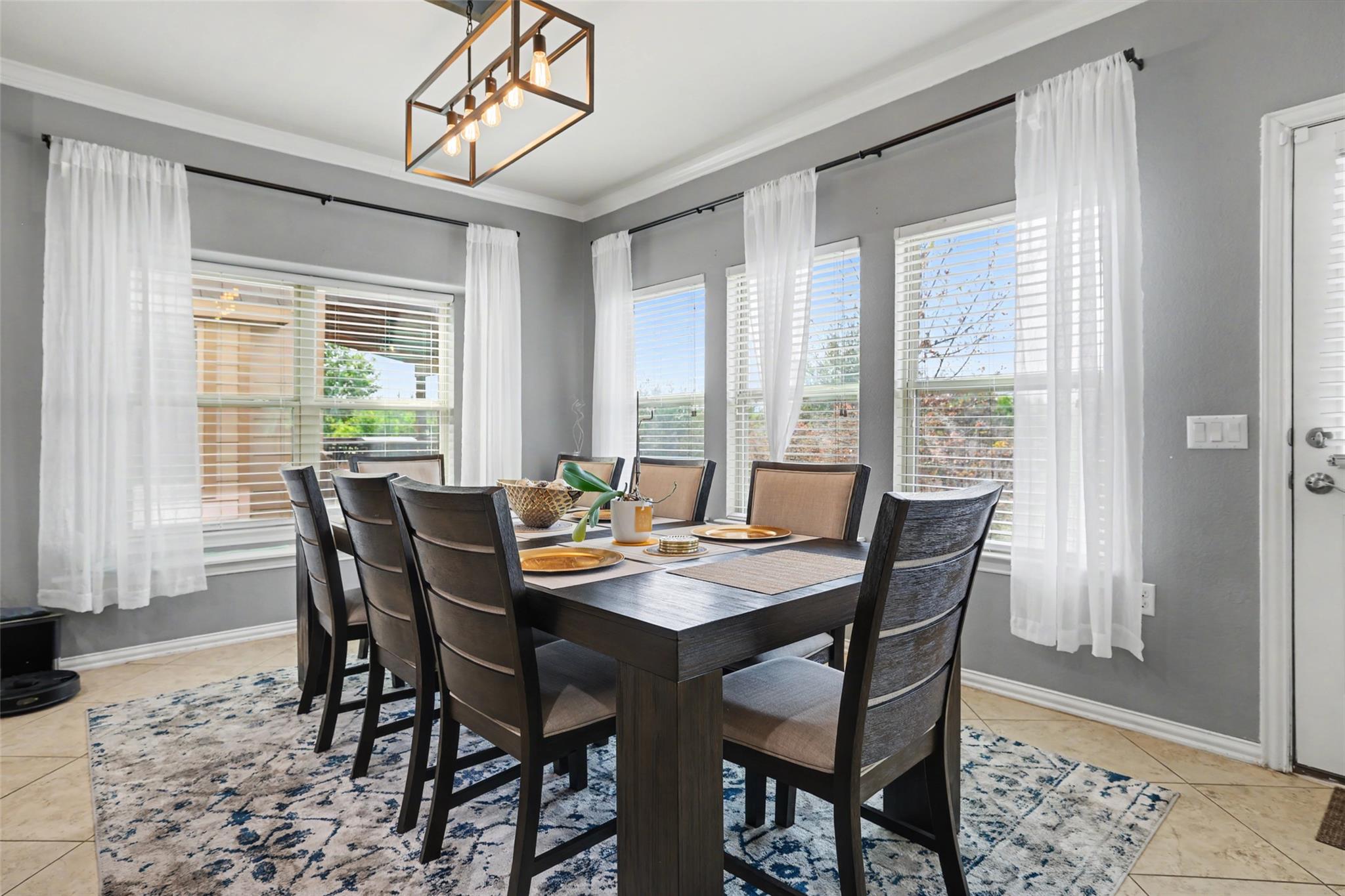 5845 Kleberg Trl, Austin, TX 78747