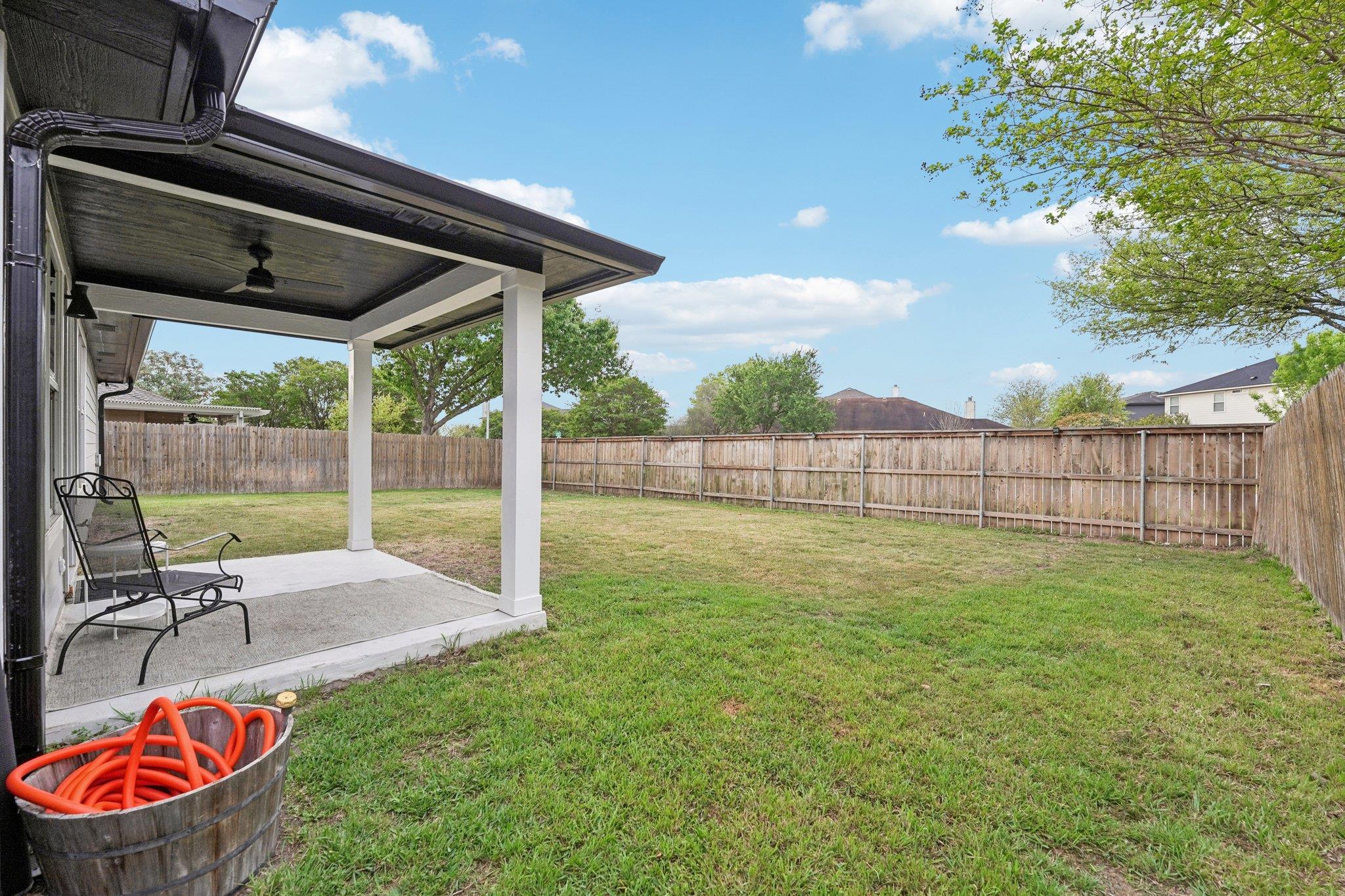 124 Waterlily Way, Hutto, TX 78634