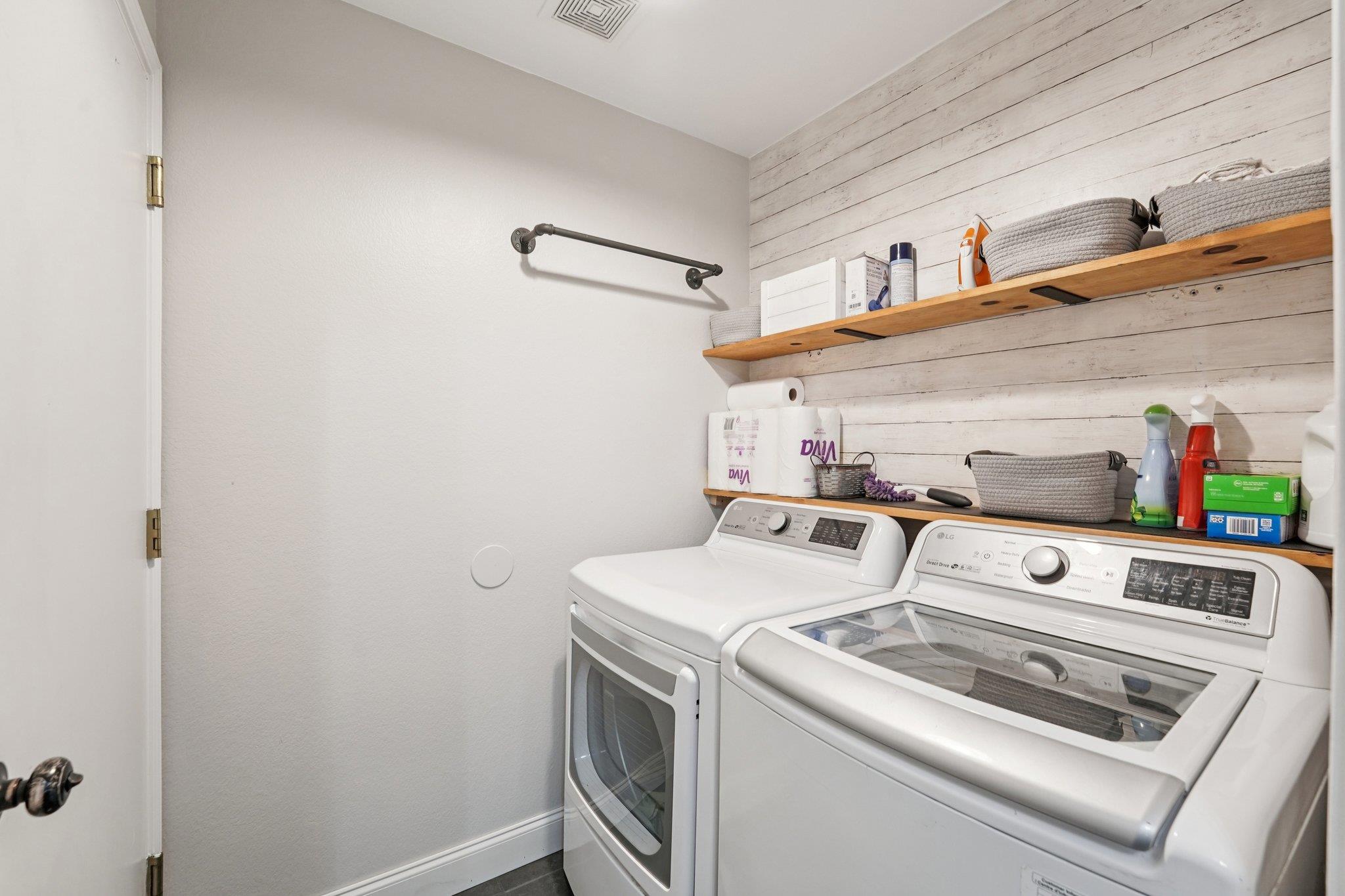 124 Waterlily Way, Hutto, TX 78634