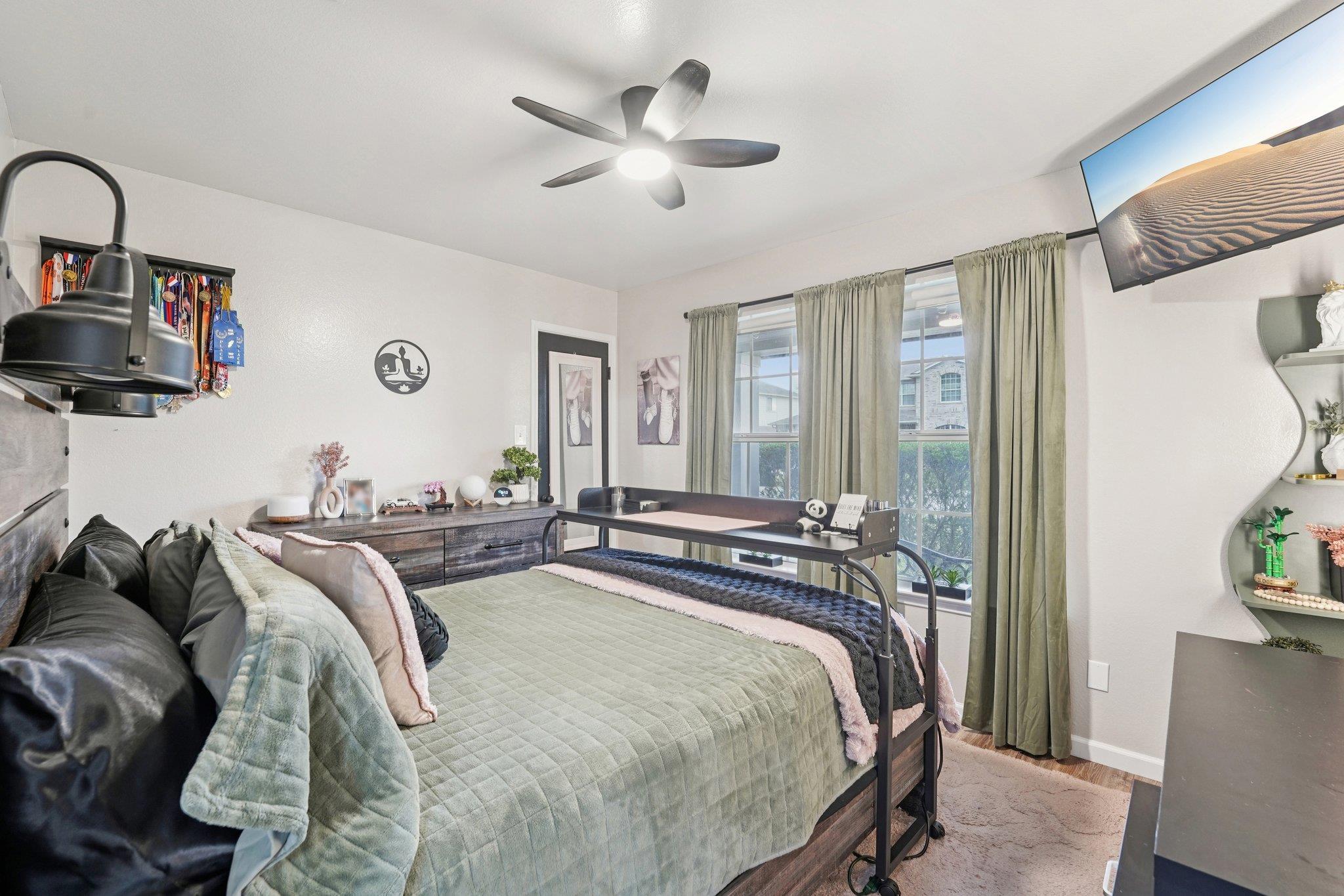 124 Waterlily Way, Hutto, TX 78634