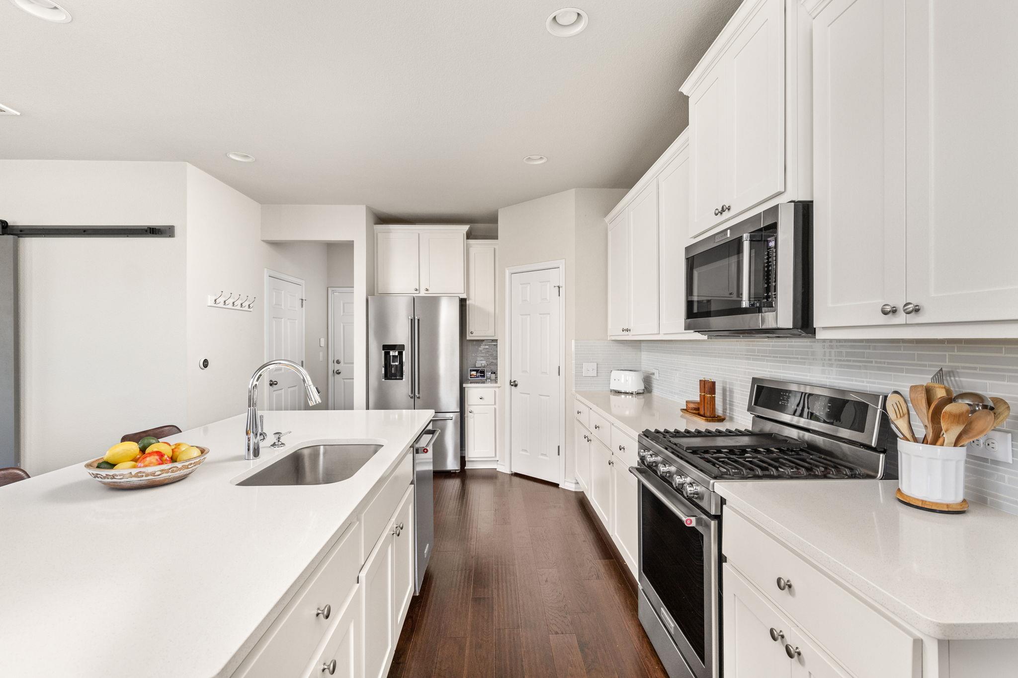 4701 Star Jasmine Dr # 105, Austin, TX 78723