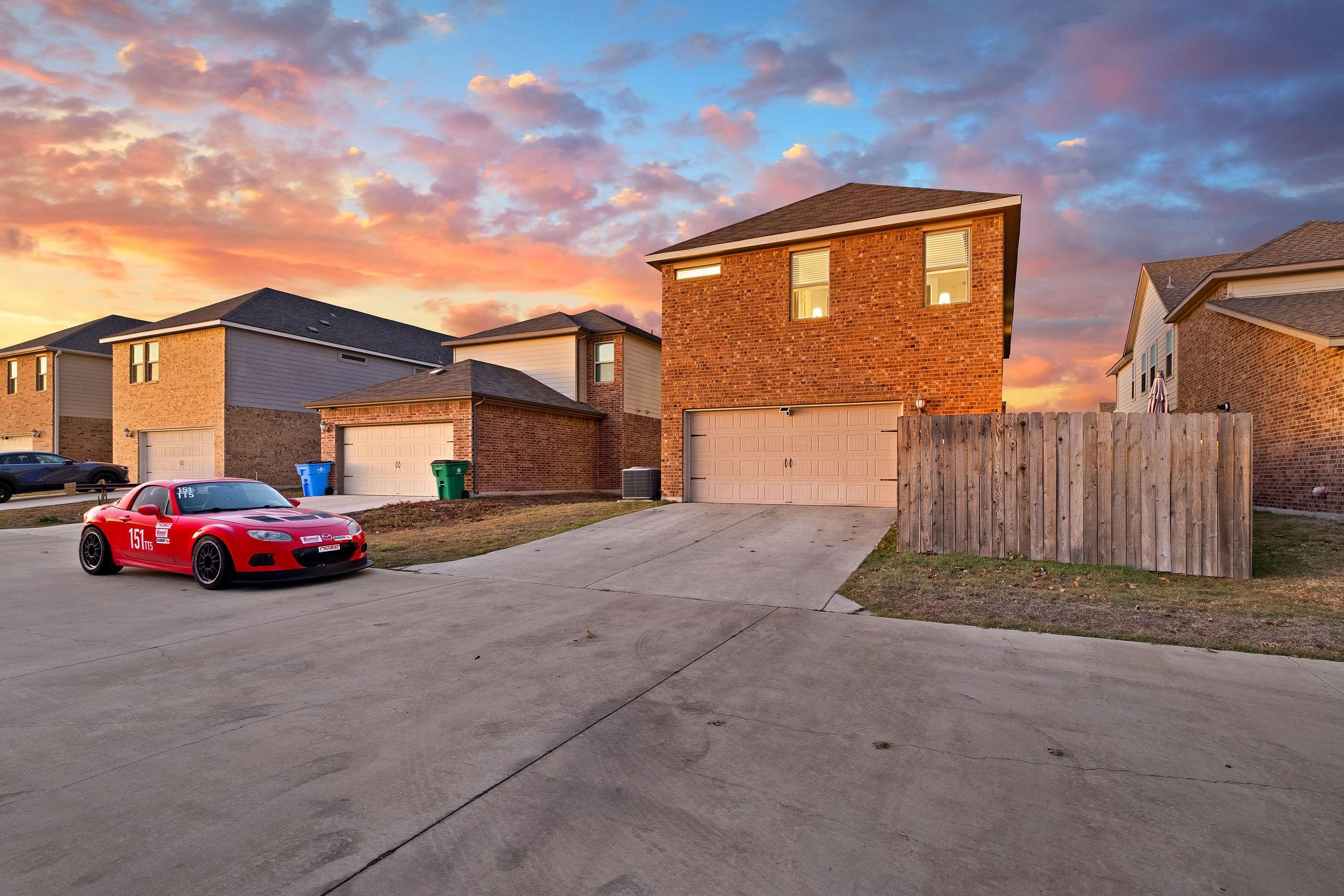 5801 Pleasanton Pkwy, Pflugerville, TX 78660