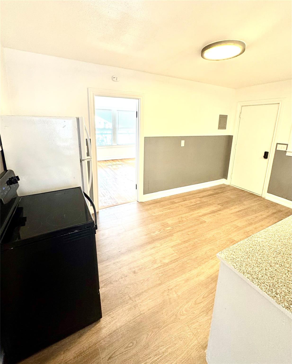 589 N Chambers St, Giddings, TX 78942