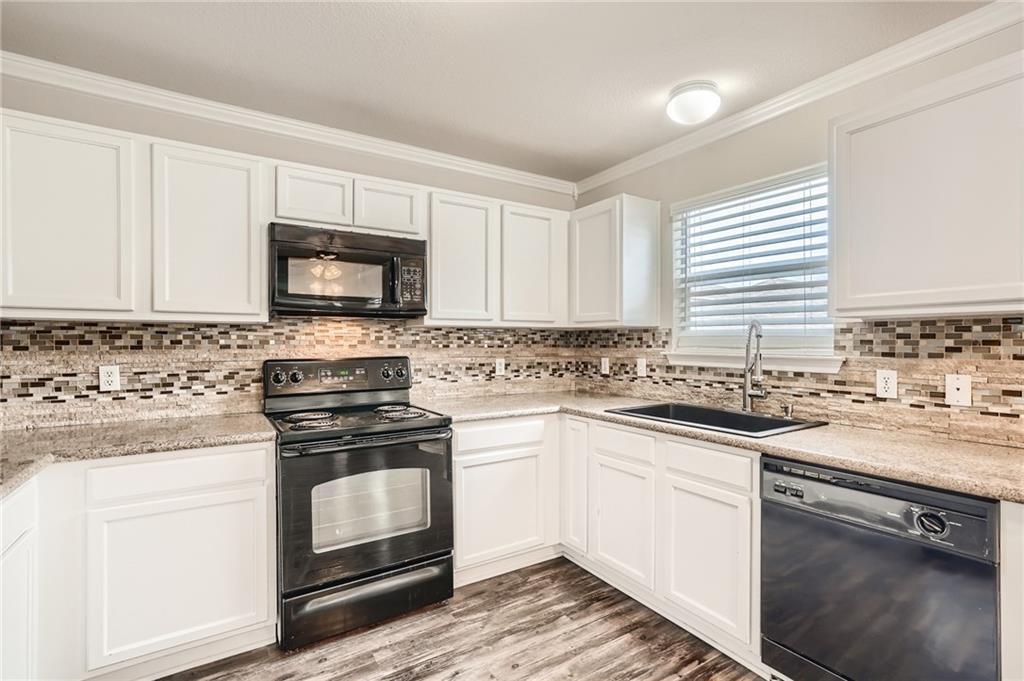 612 Copper Ct, Jarrell, TX 76537