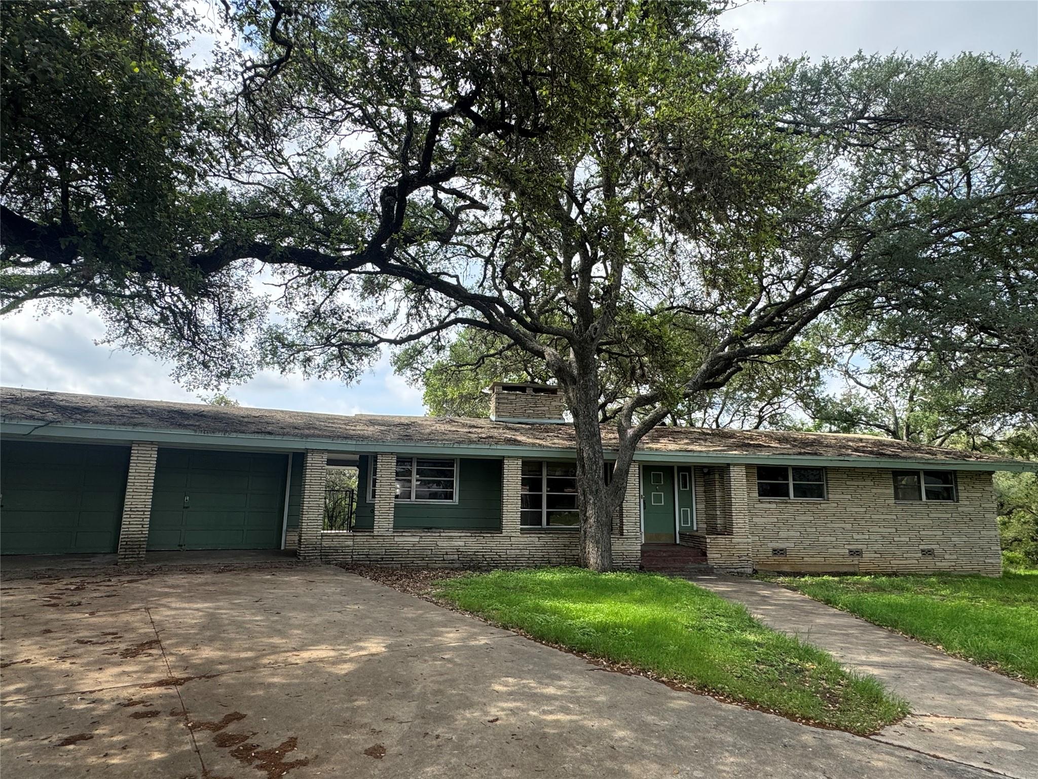 104 Chula Vista St, San Marcos, TX 78666