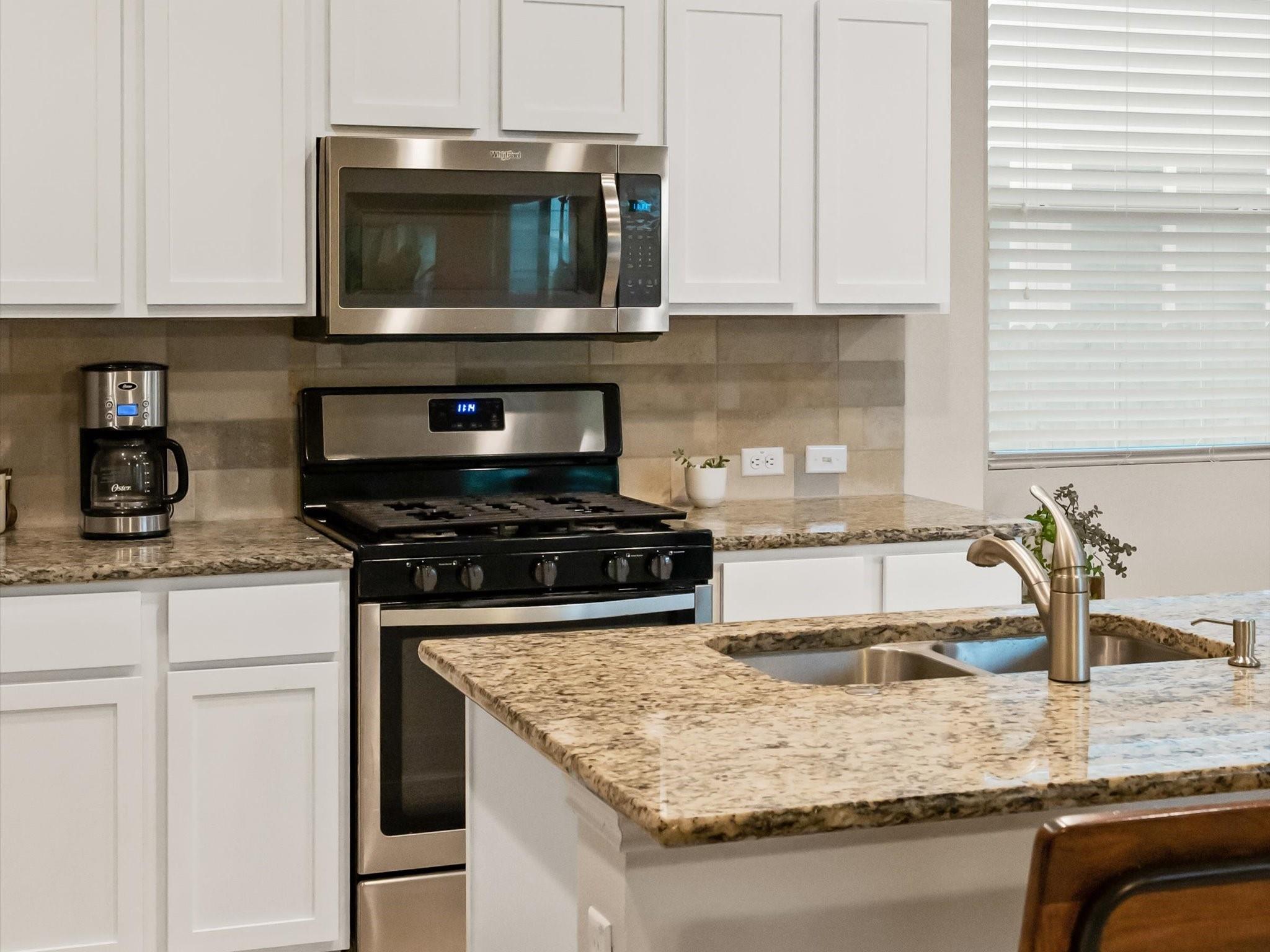 535 Stampede Rd, San Marcos, TX 78666