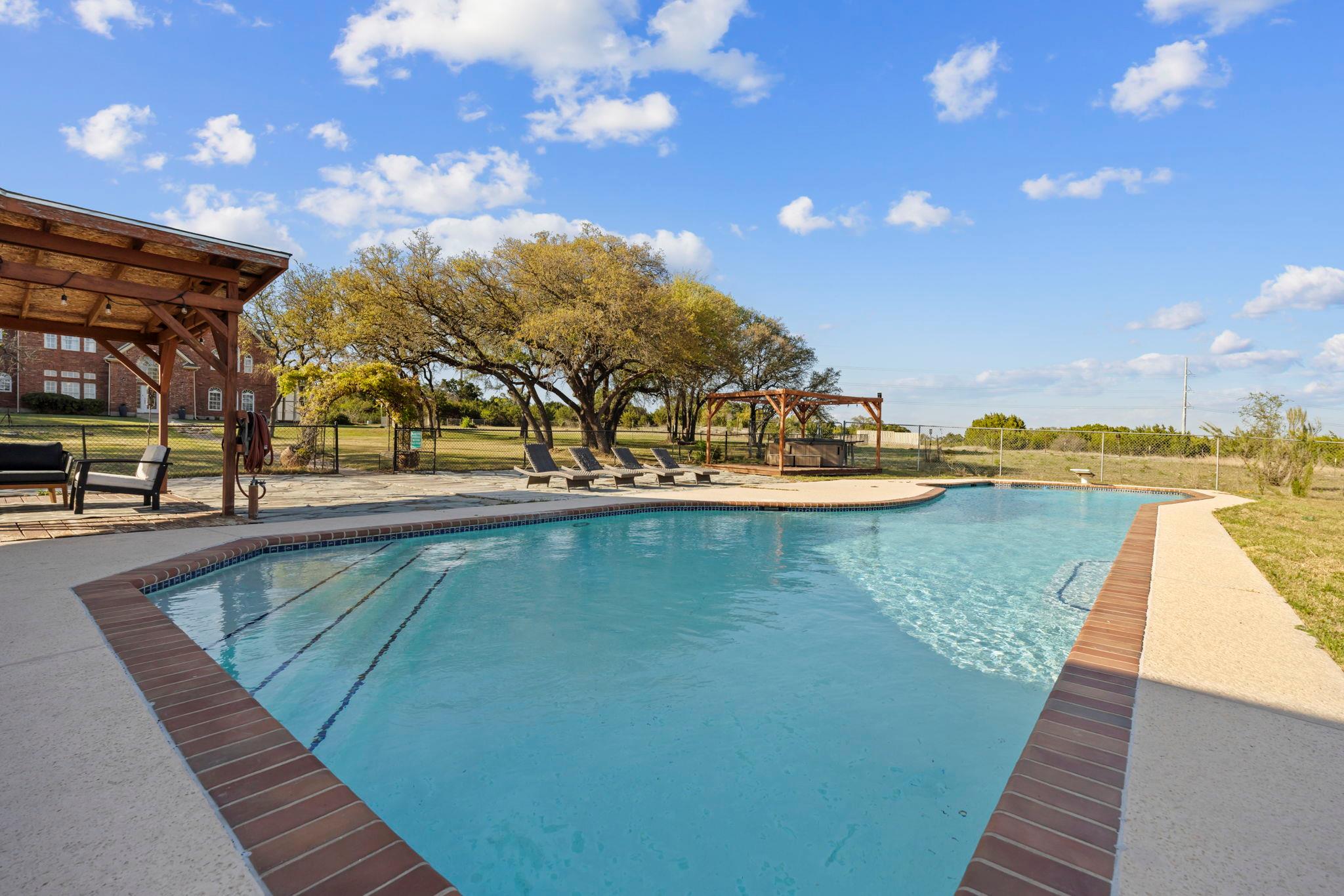 375 Branch Creek Trl, Liberty Hill, TX 78642