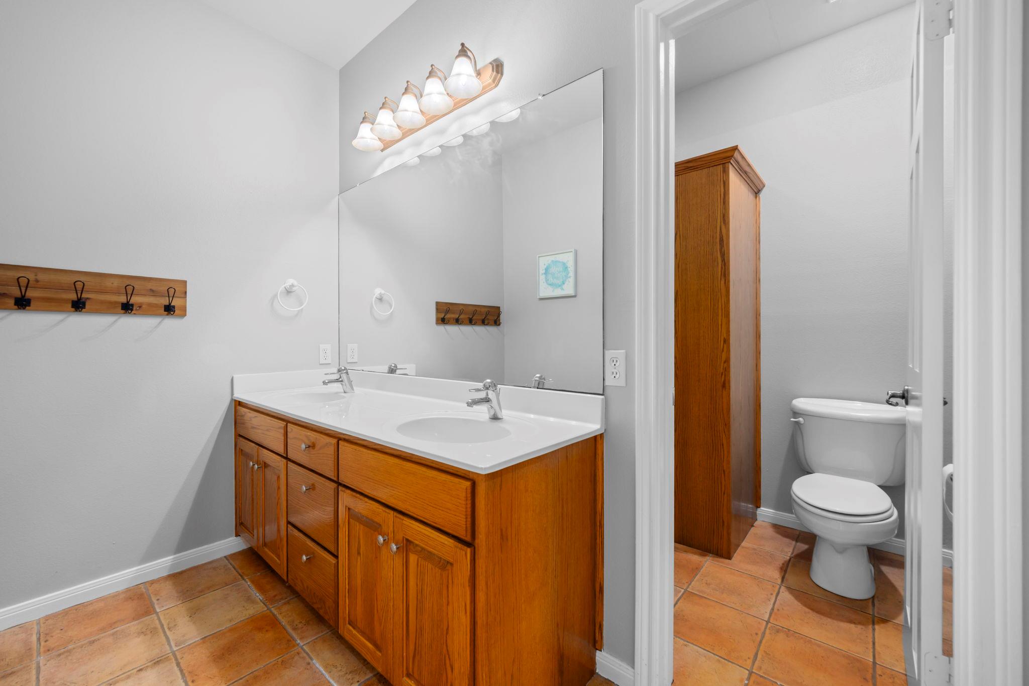 375 Branch Creek Trl, Liberty Hill, TX 78642