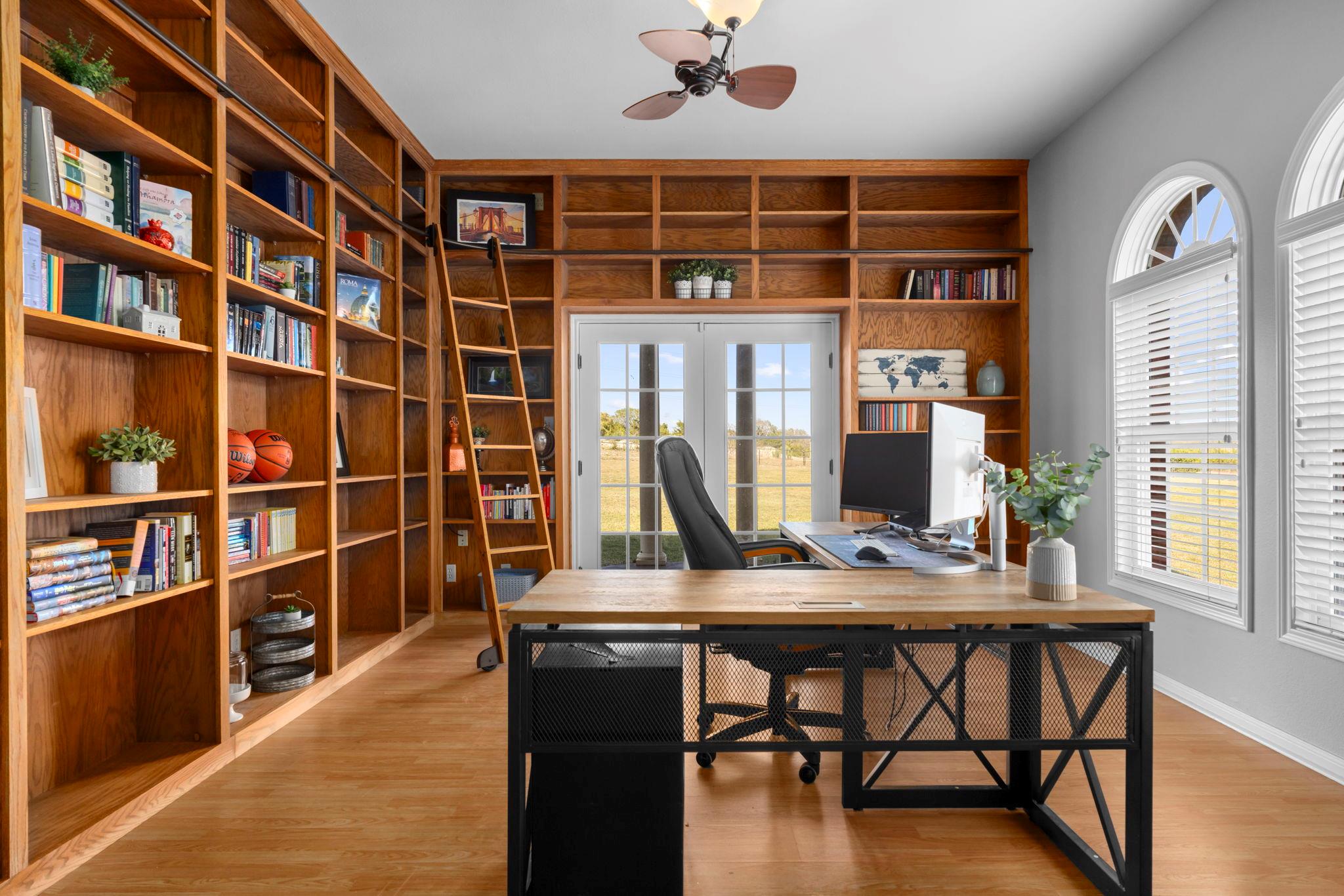 375 Branch Creek Trl, Liberty Hill, TX 78642