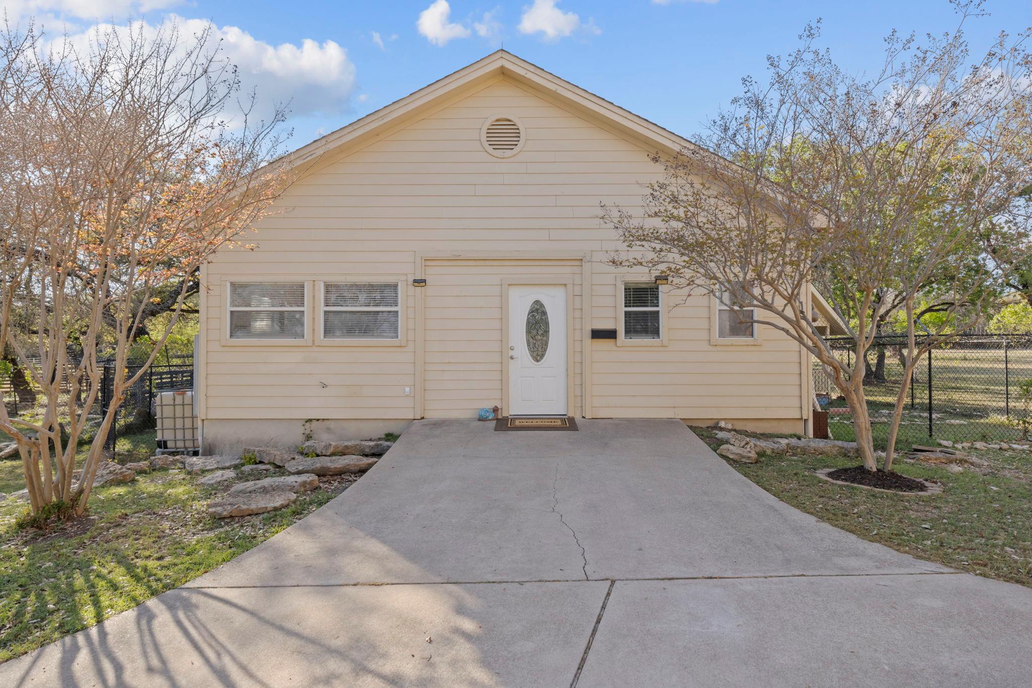 375 Branch Creek Trl, Liberty Hill, TX 78642