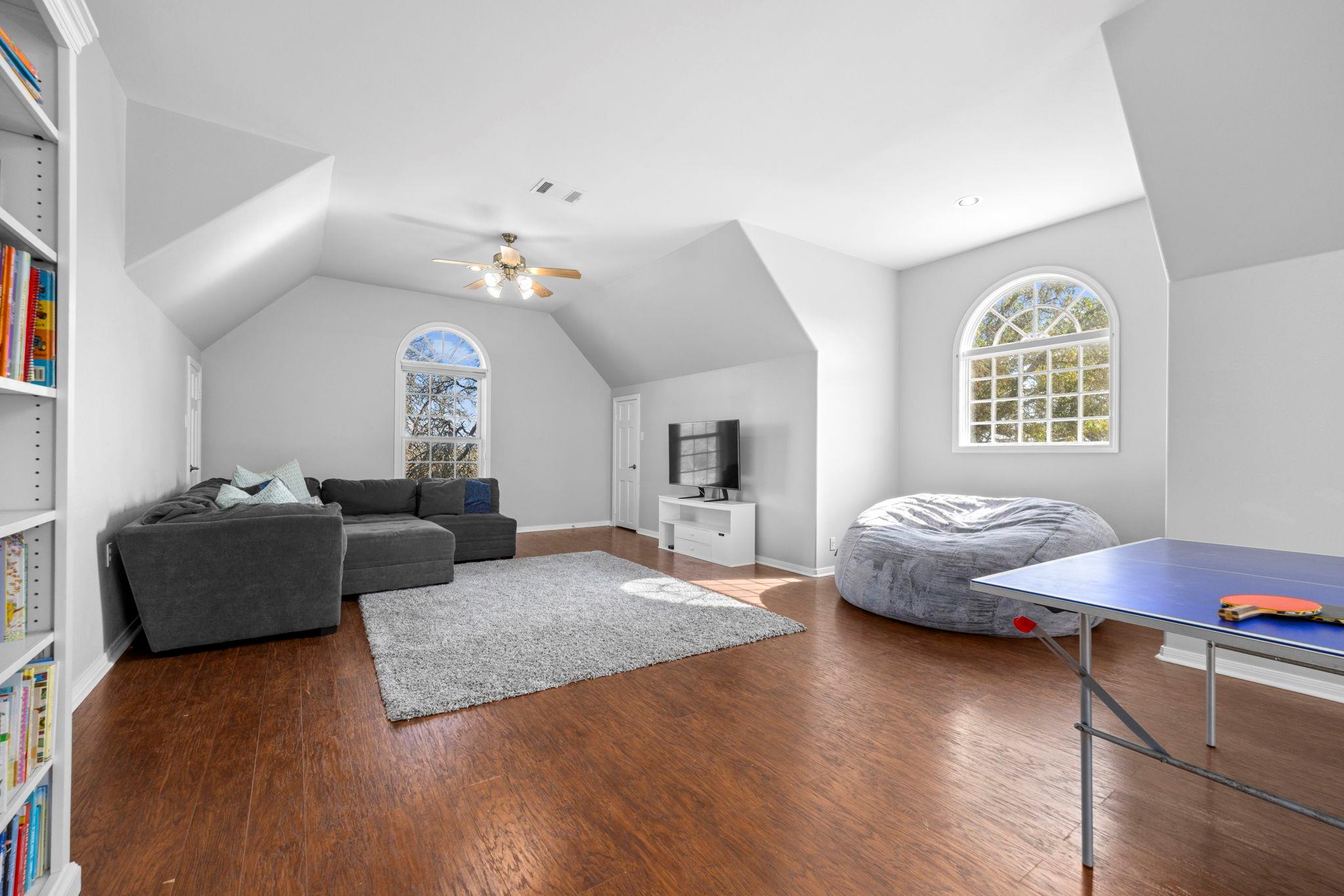 375 Branch Creek Trl, Liberty Hill, TX 78642