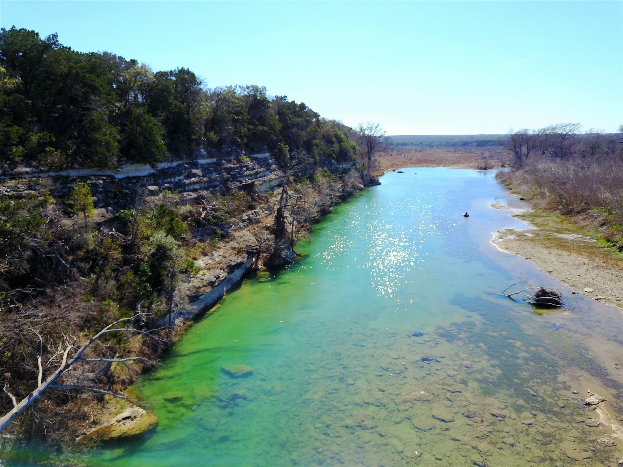 212 Comanche Cp, Kyle, TX 78640