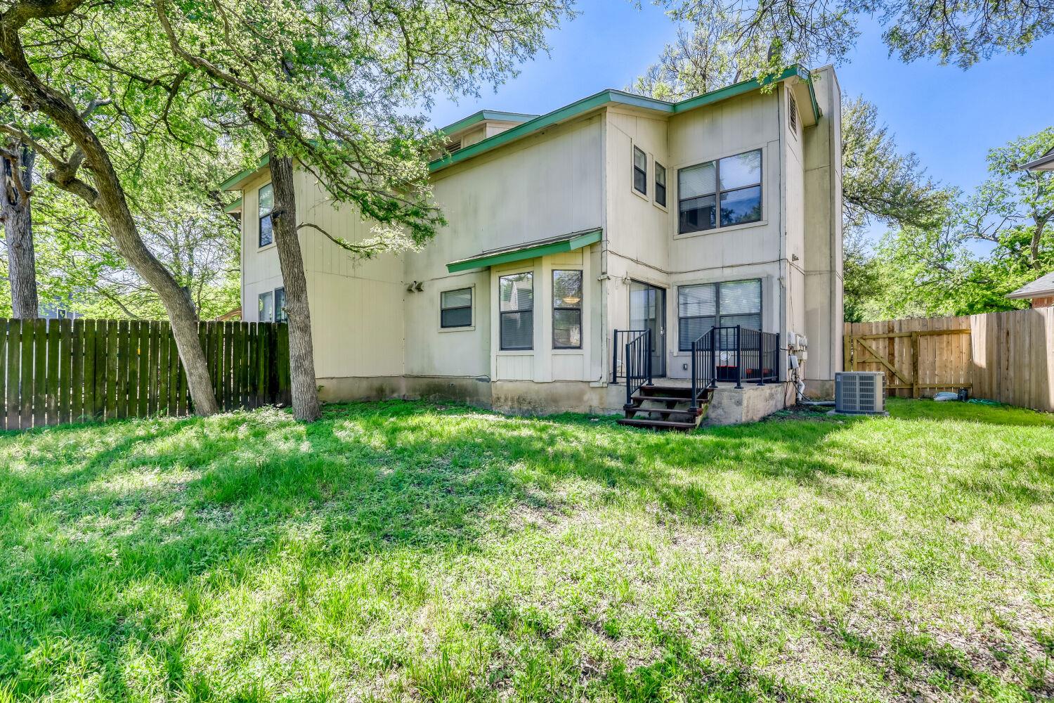 7802B Topawa Cv # B, Austin, TX 78729