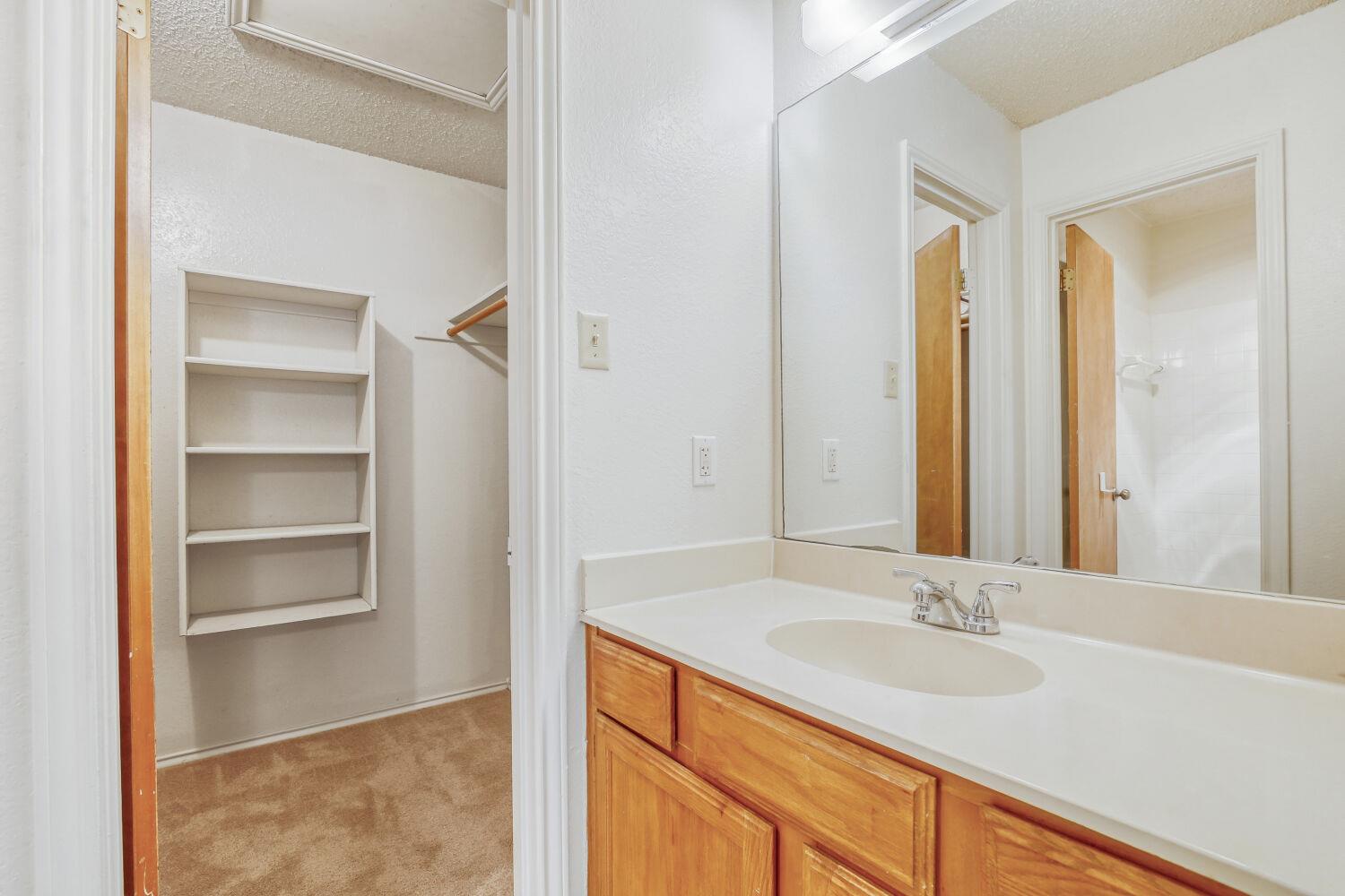 7802B Topawa Cv # B, Austin, TX 78729