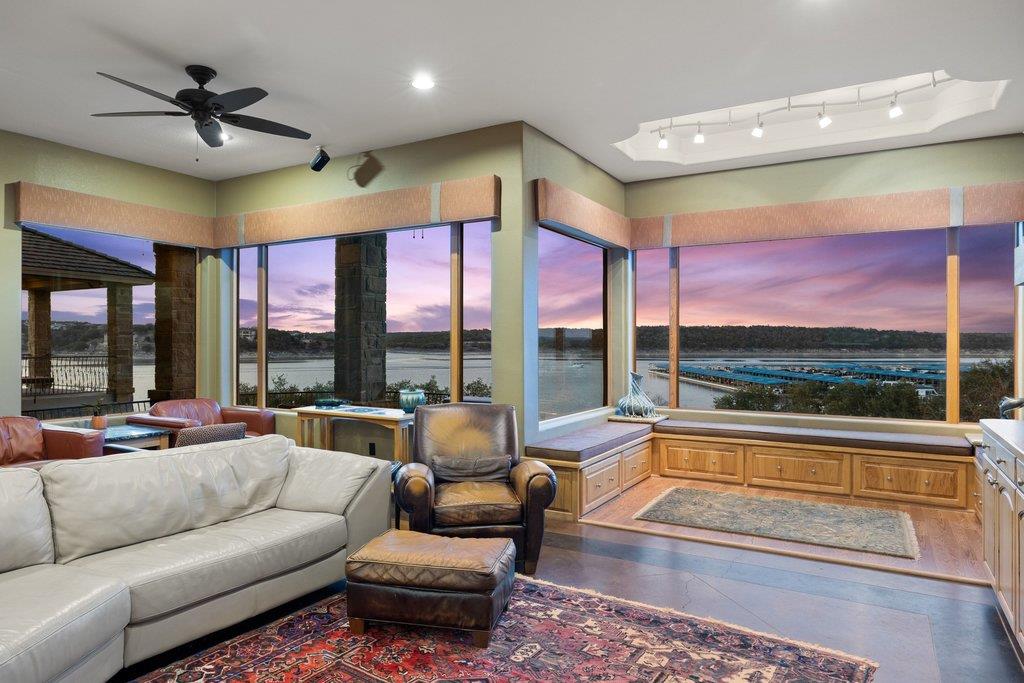 1310 Hurst Holw, Austin, TX 78734