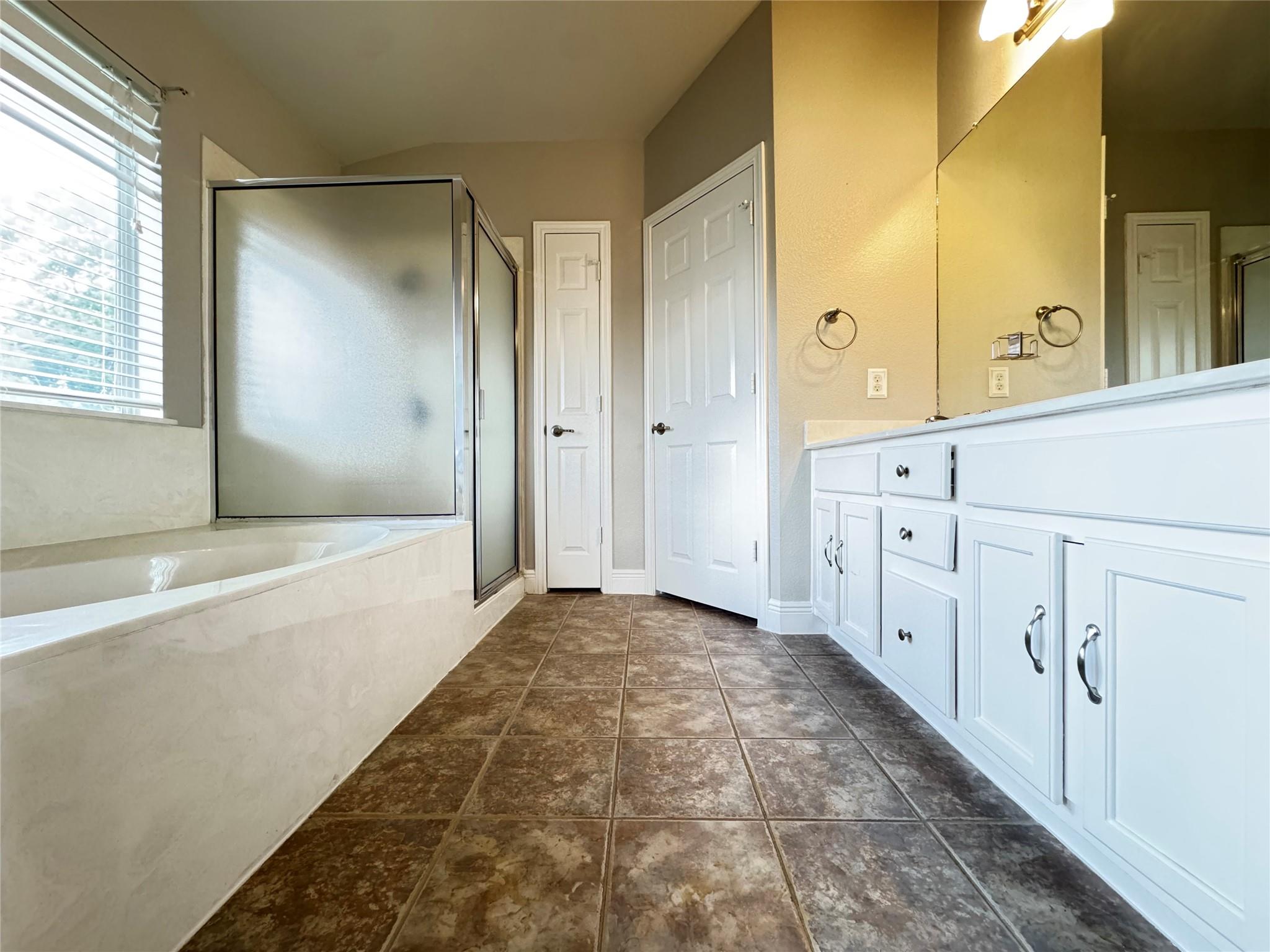 Round Rock, TX 78664