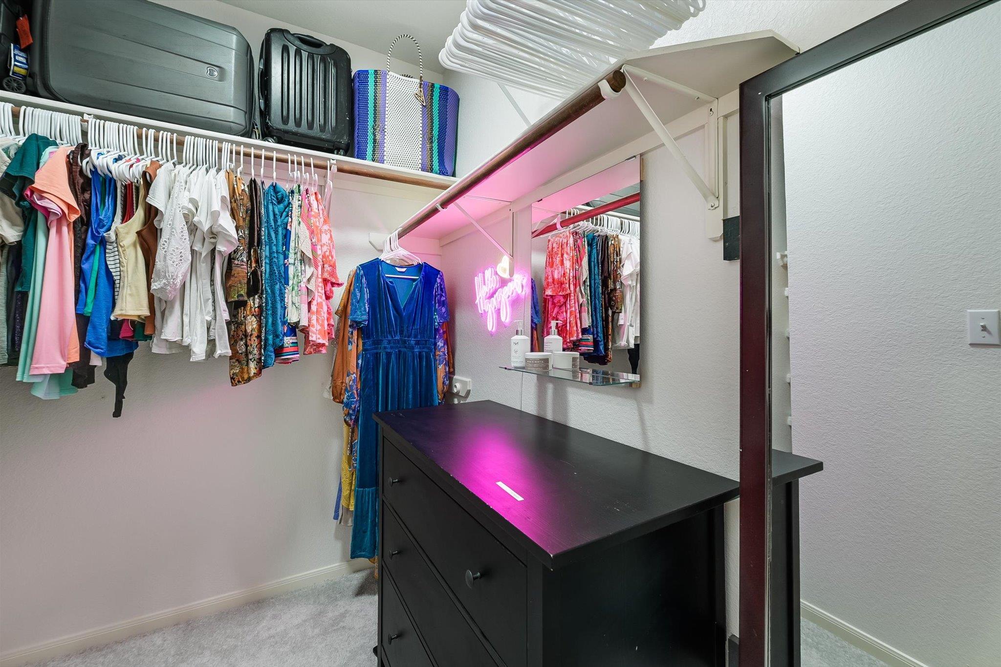 806 Mountain View Dr, Pflugerville, TX 78660