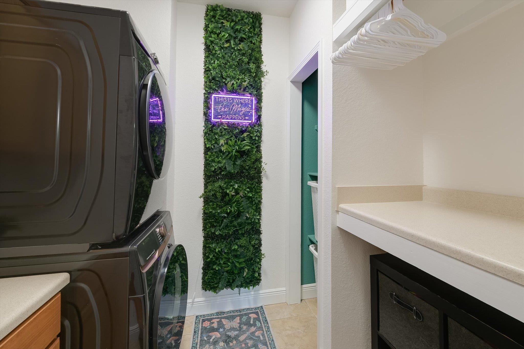 806 Mountain View Dr, Pflugerville, TX 78660