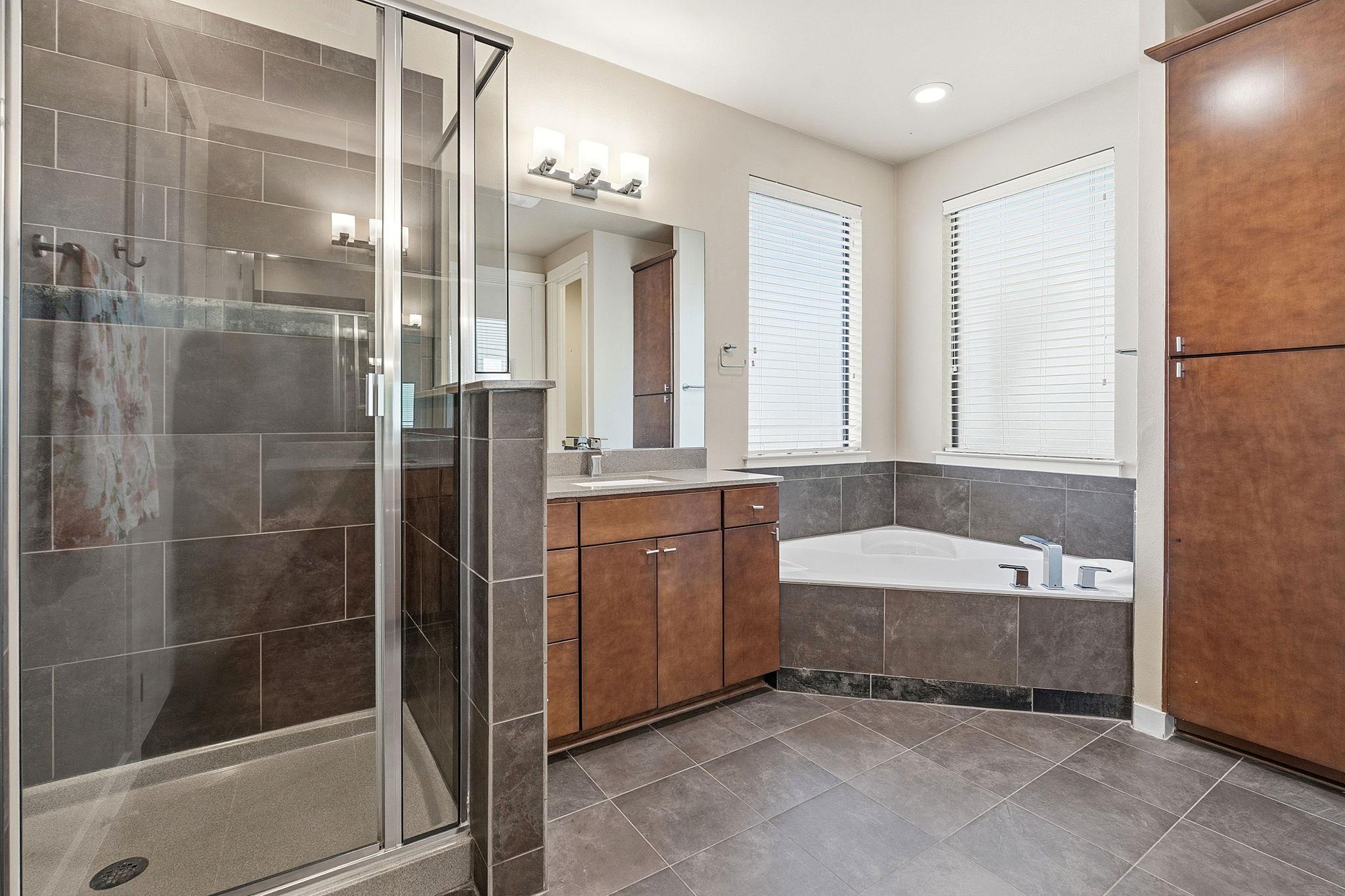 2911 Corbin Ln, Austin, TX 78704