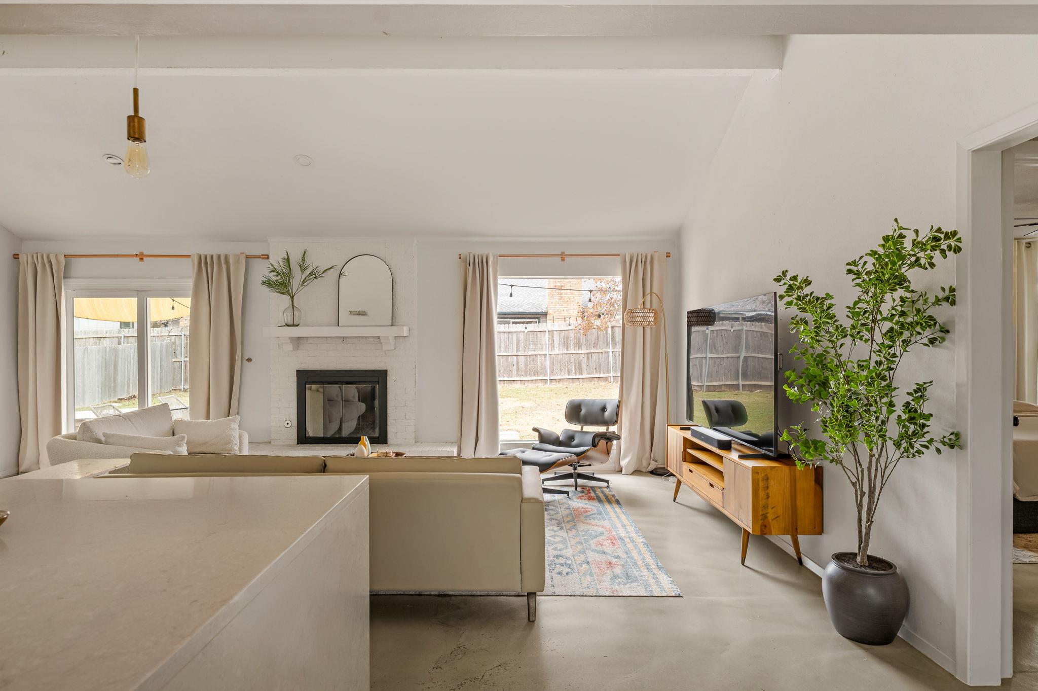 9300 Meadow Vale, Austin, TX 78758