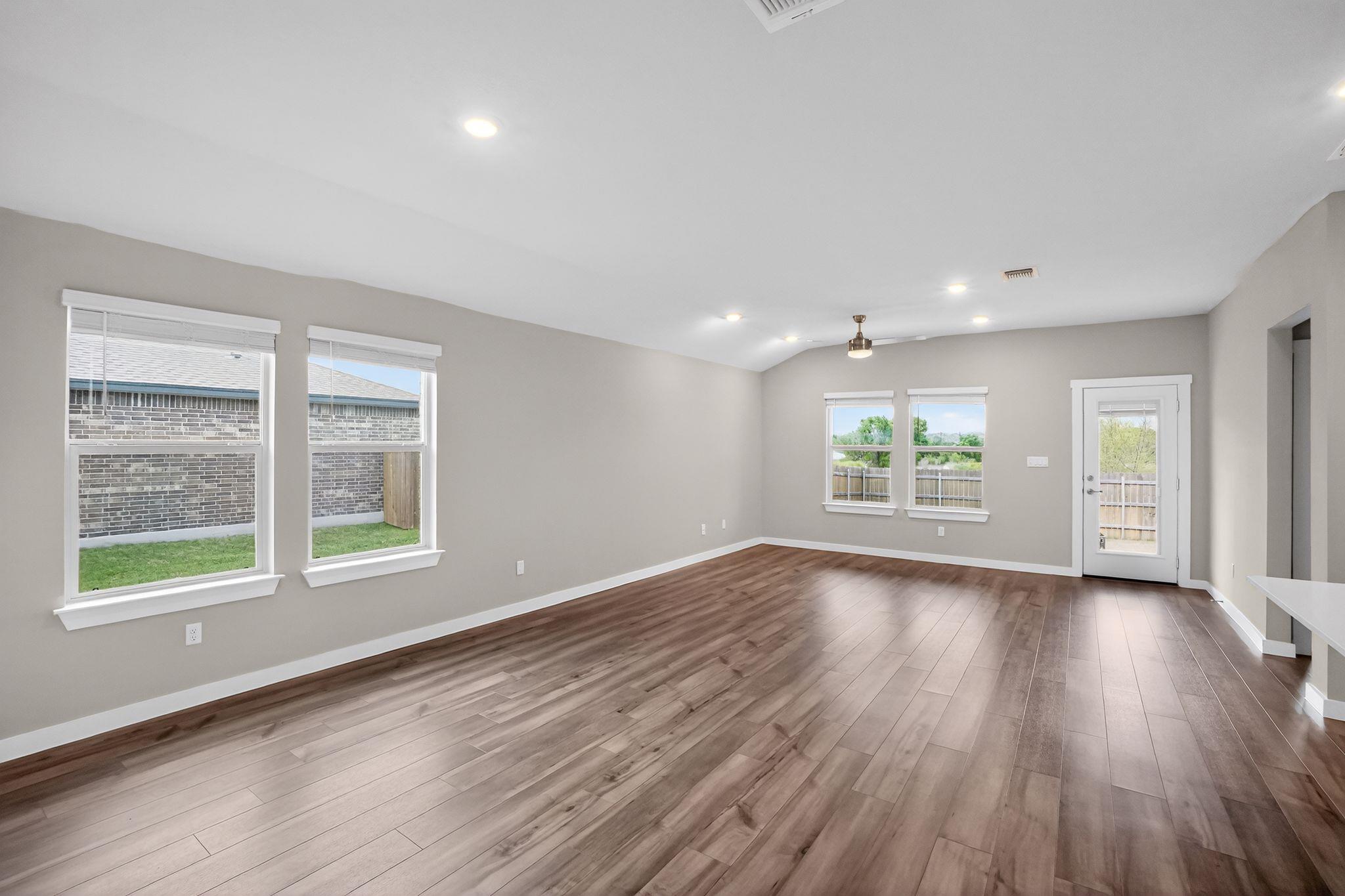 116 Halford Rd, Georgetown, TX 78633