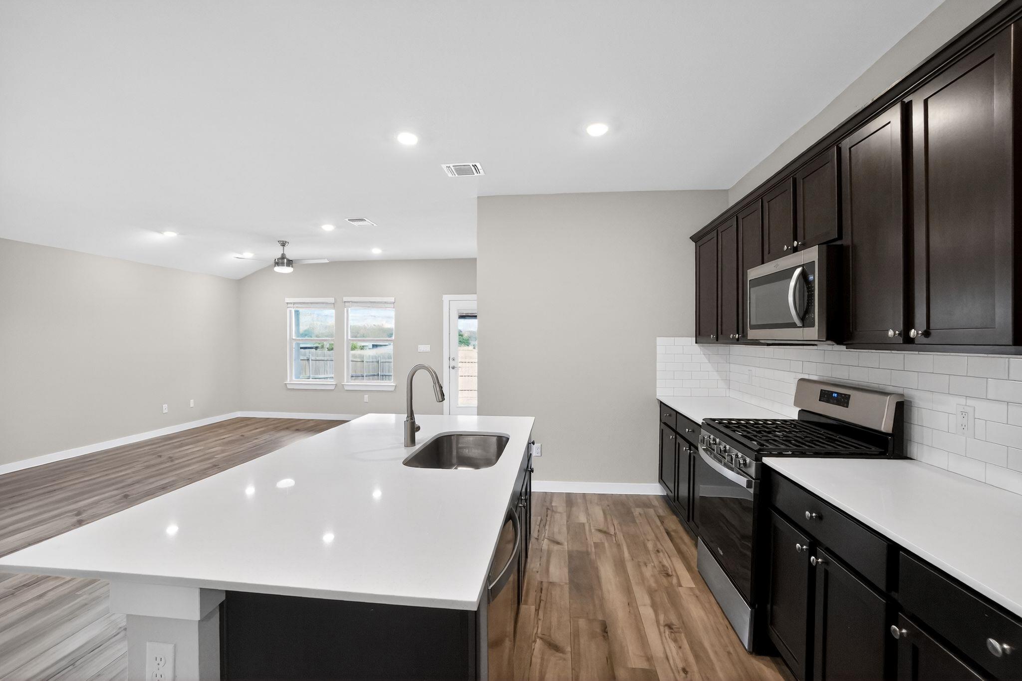 116 Halford Rd, Georgetown, TX 78633