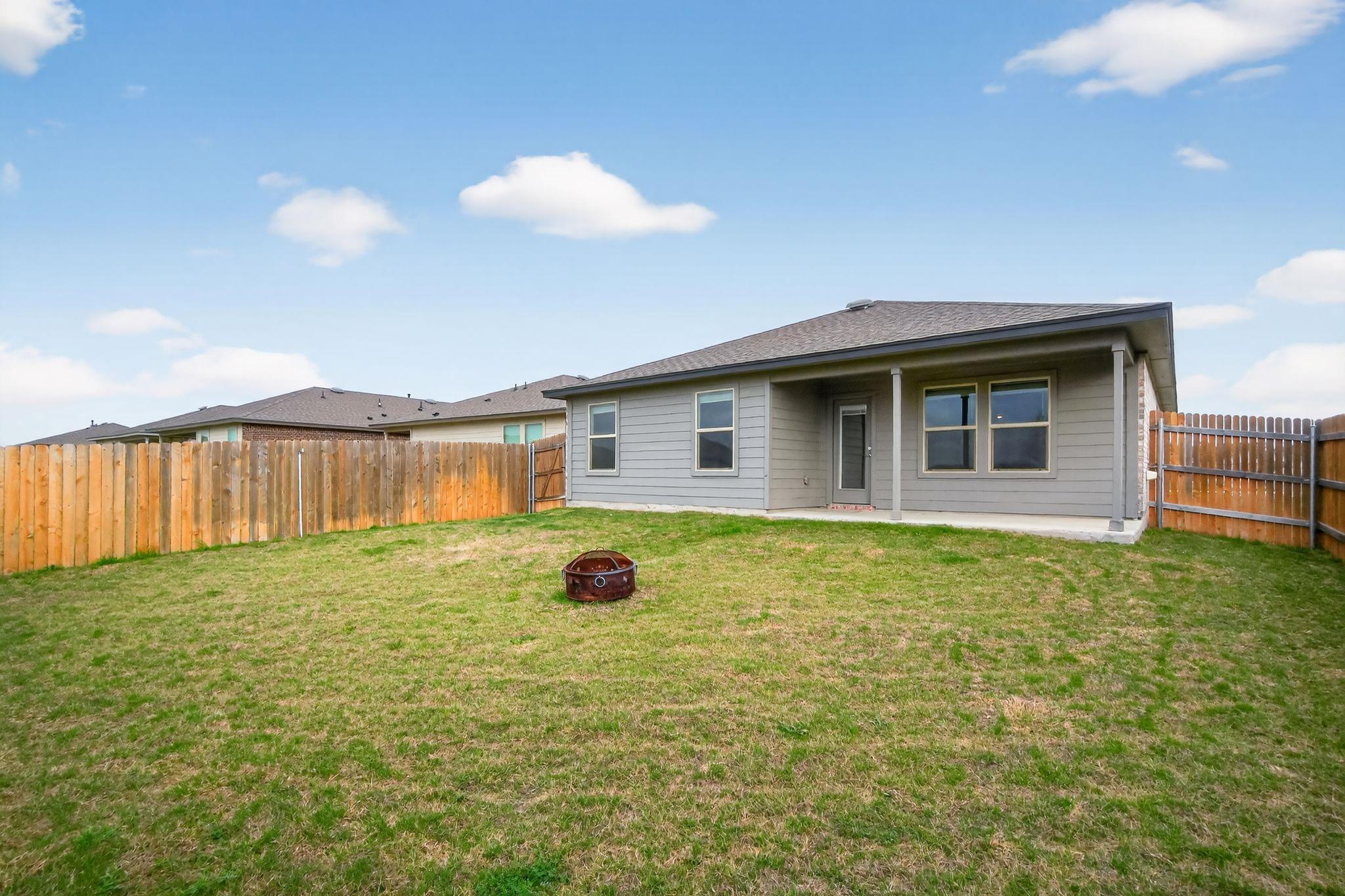 116 Halford Rd, Georgetown, TX 78633
