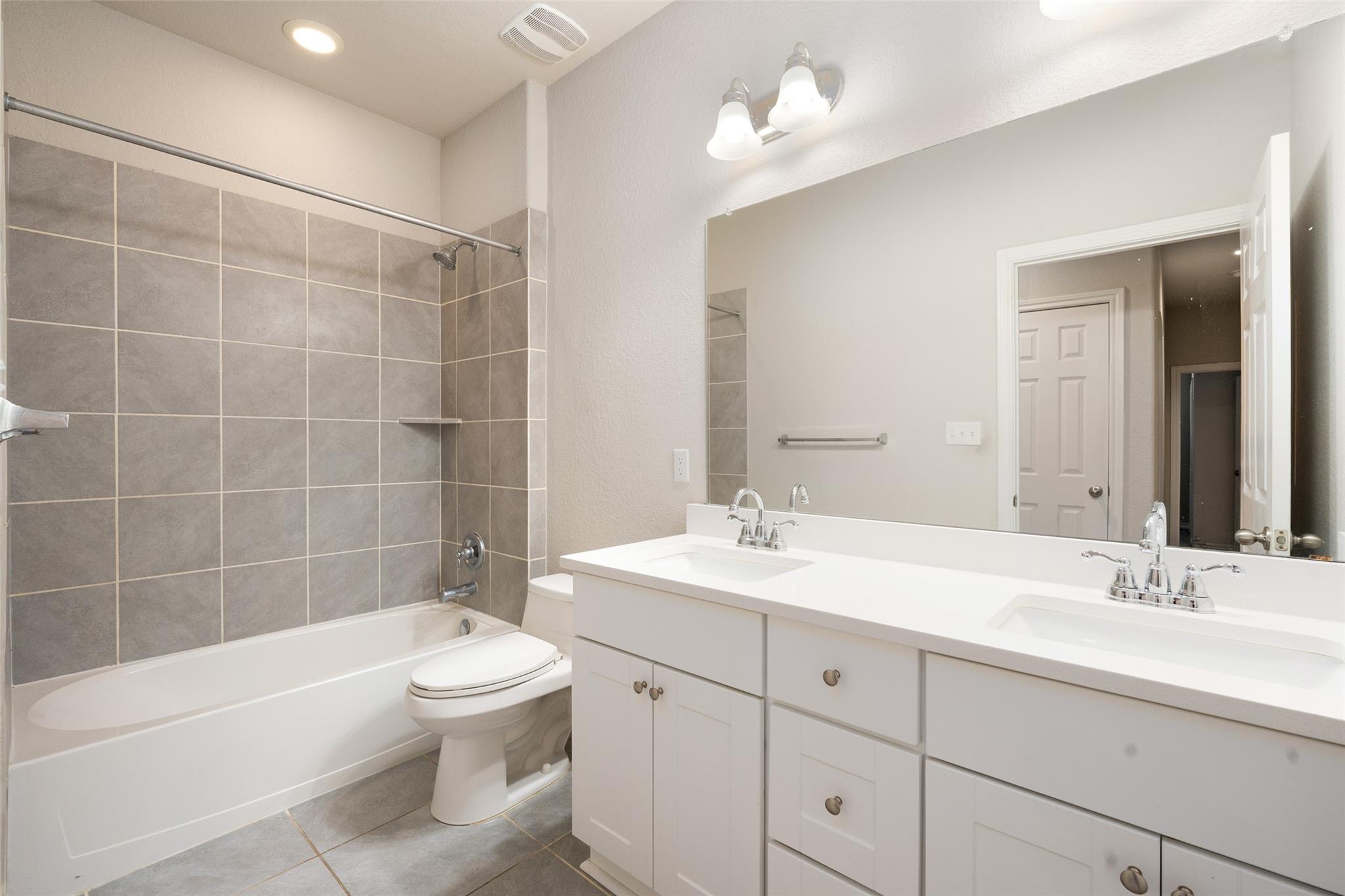 147 Mary Max Cir, San Marcos, TX 78666